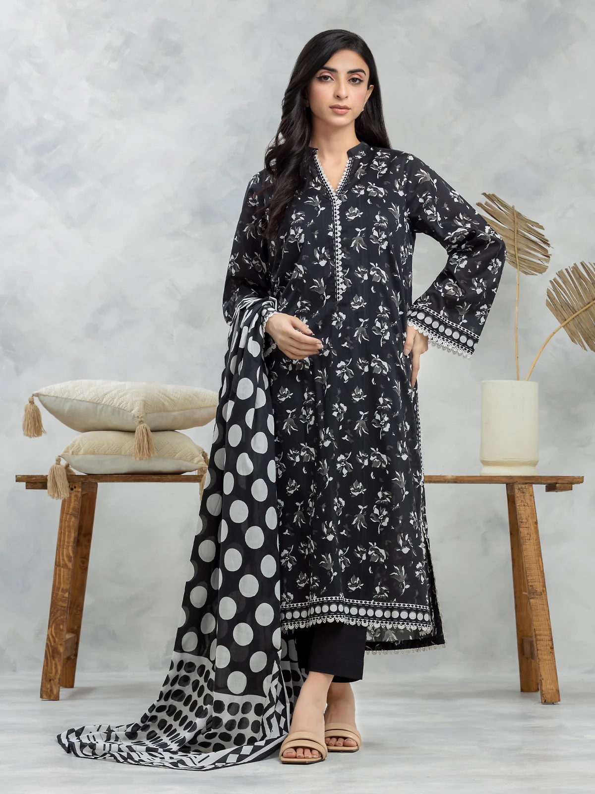 Unstitched Printed Lawn Suit - EWU24A1-28508-3P