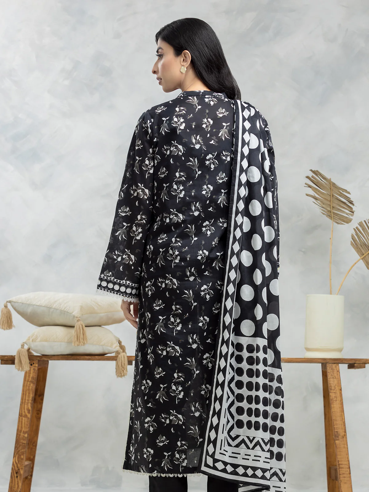 Unstitched Printed Lawn Suit - EWU24A1-28508-3P - Image 3
