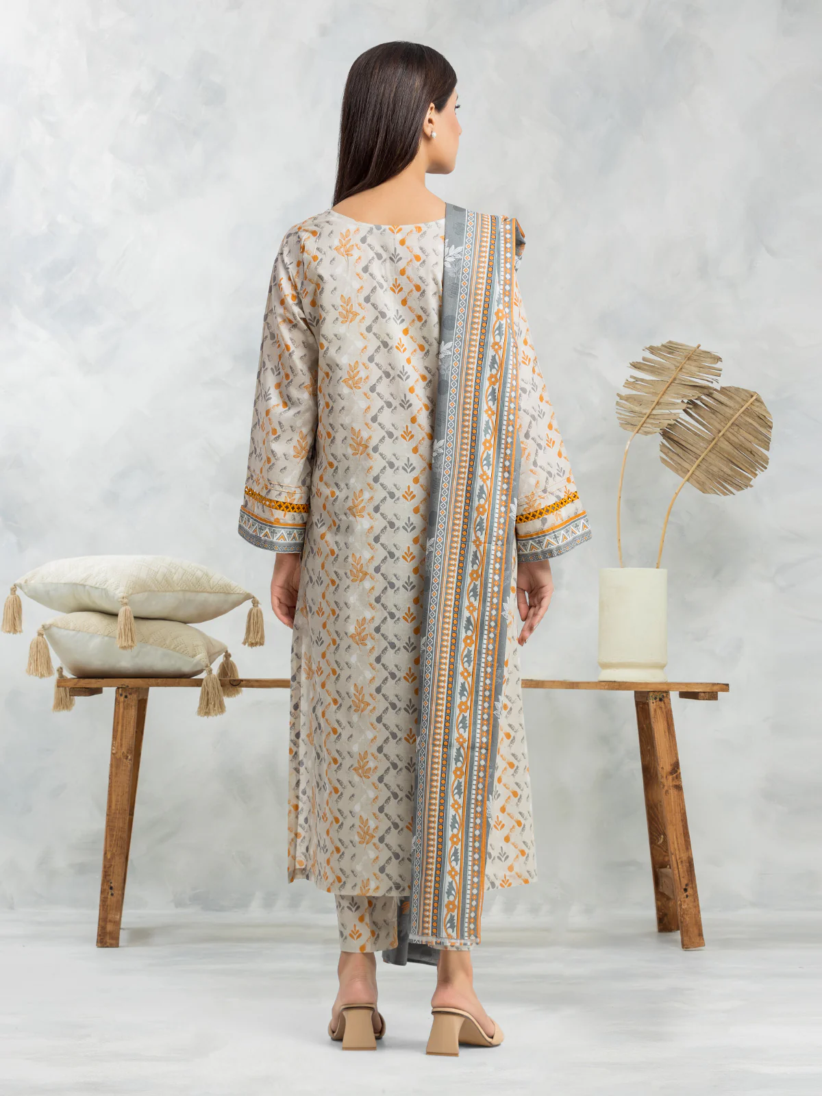 Unstitched Printed Lawn Suit - EWU24A1-28515-3P - Image 4