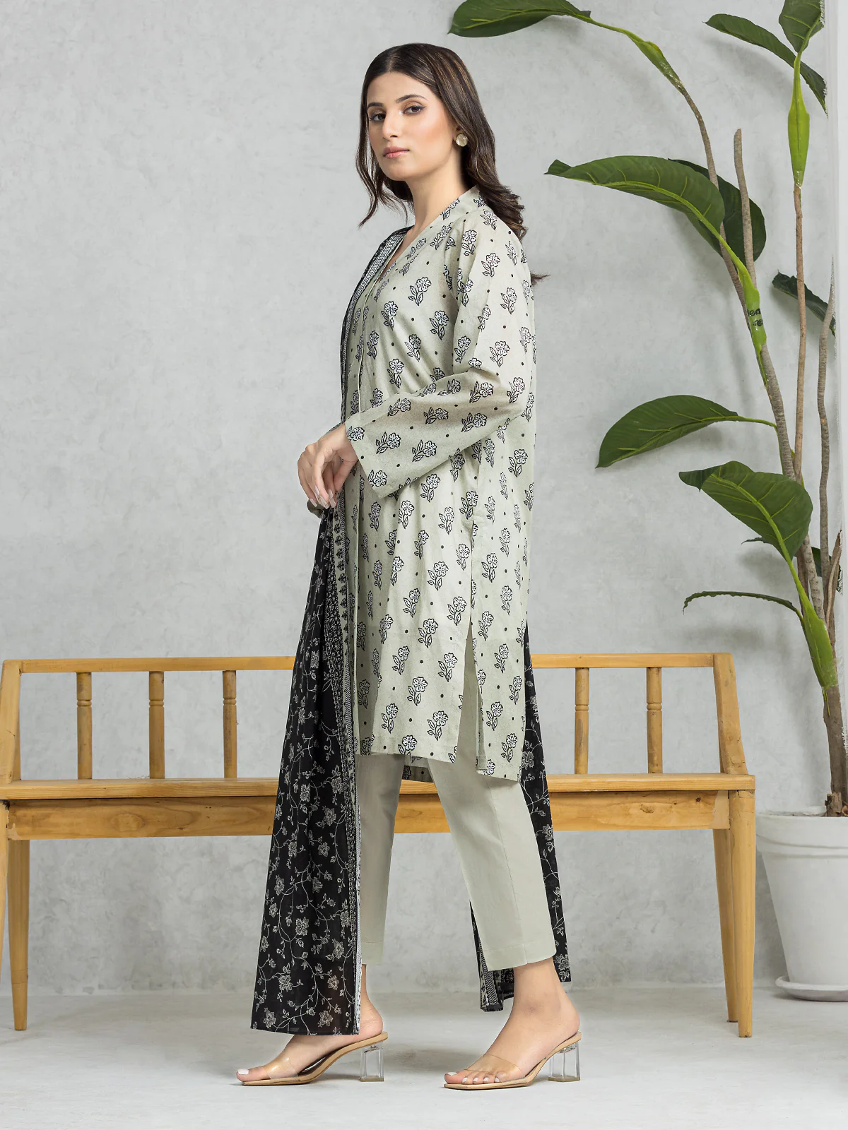 Unstitched Printed Lawn Suit - EWU24A1-28573-3P - Image 5
