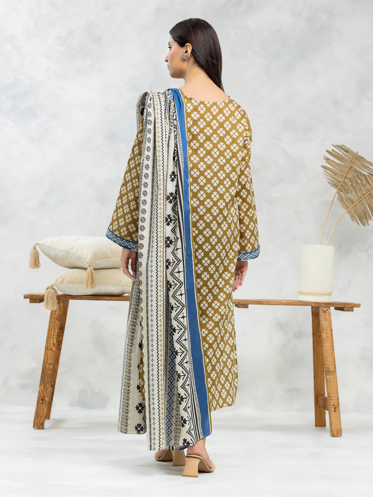 Unstitched Printed Lawn Suit - EWU24A1-28615-3P - Image 3