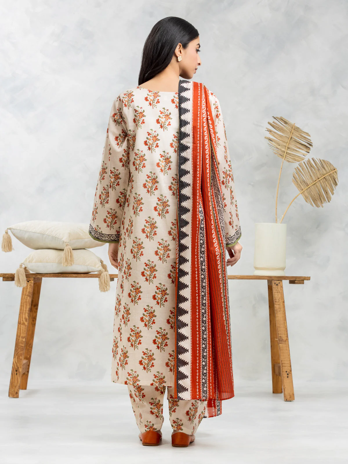 Unstitched Printed Lawn Suit - EWU24A1-29006-3P - Image 3
