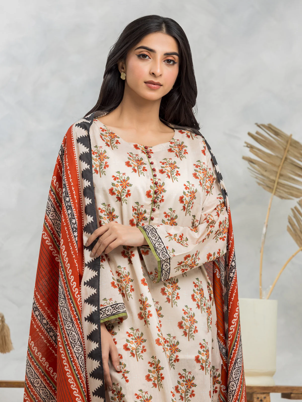 Unstitched Printed Lawn Suit - EWU24A1-29006-3P - Image 4