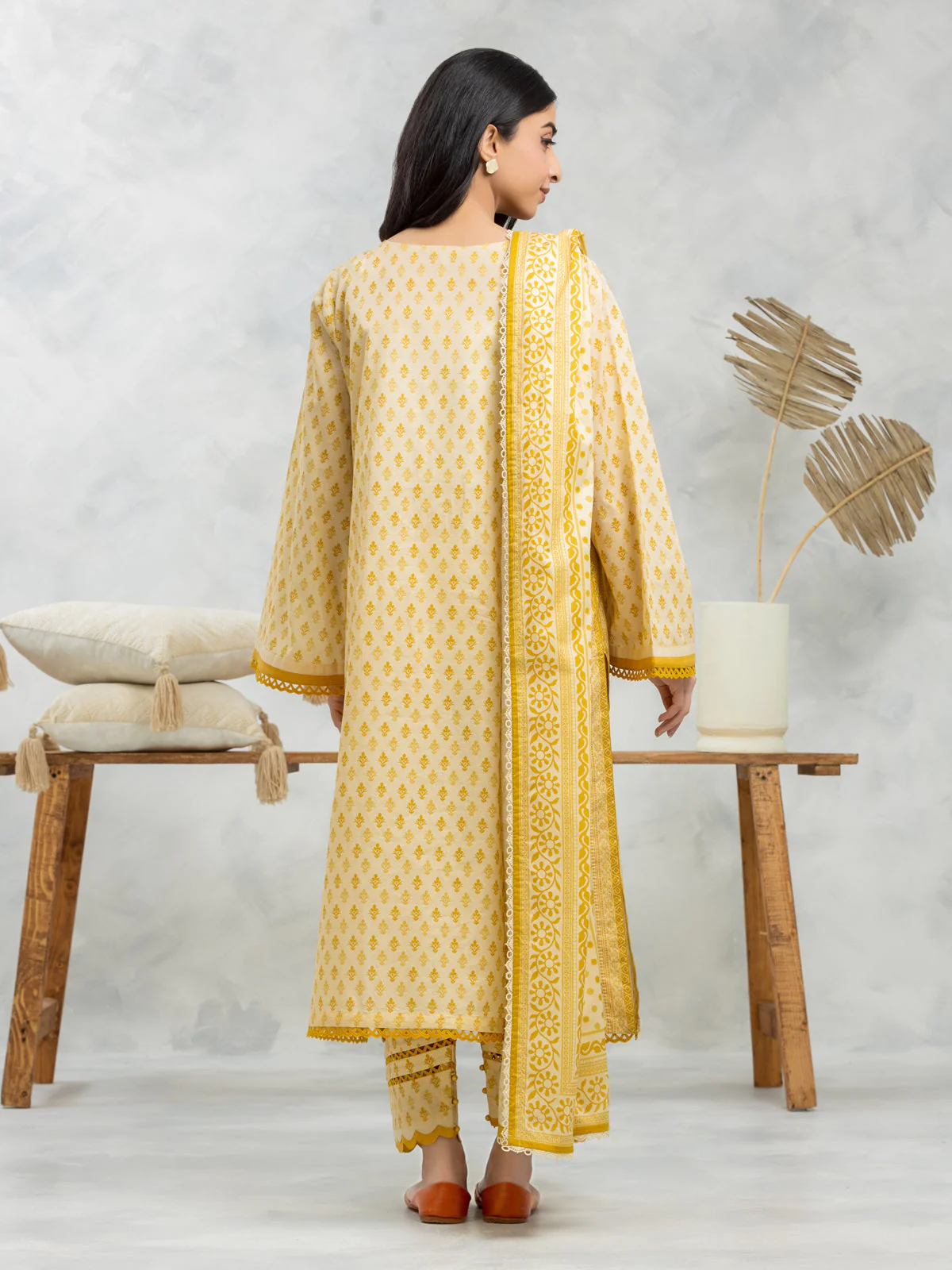 Unstitched Printed Lawn Suit - EWU24A1-29012-3P - Image 3