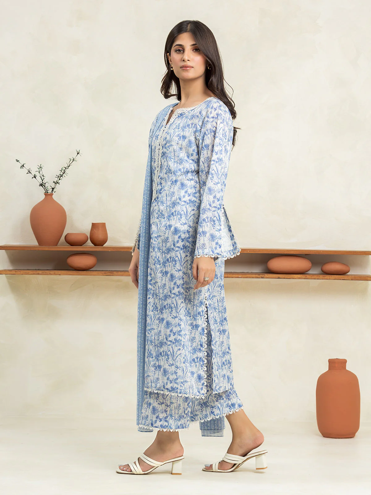 Unstitched Printed Lawn Suit - EWU24A1-29016-3P - Image 4