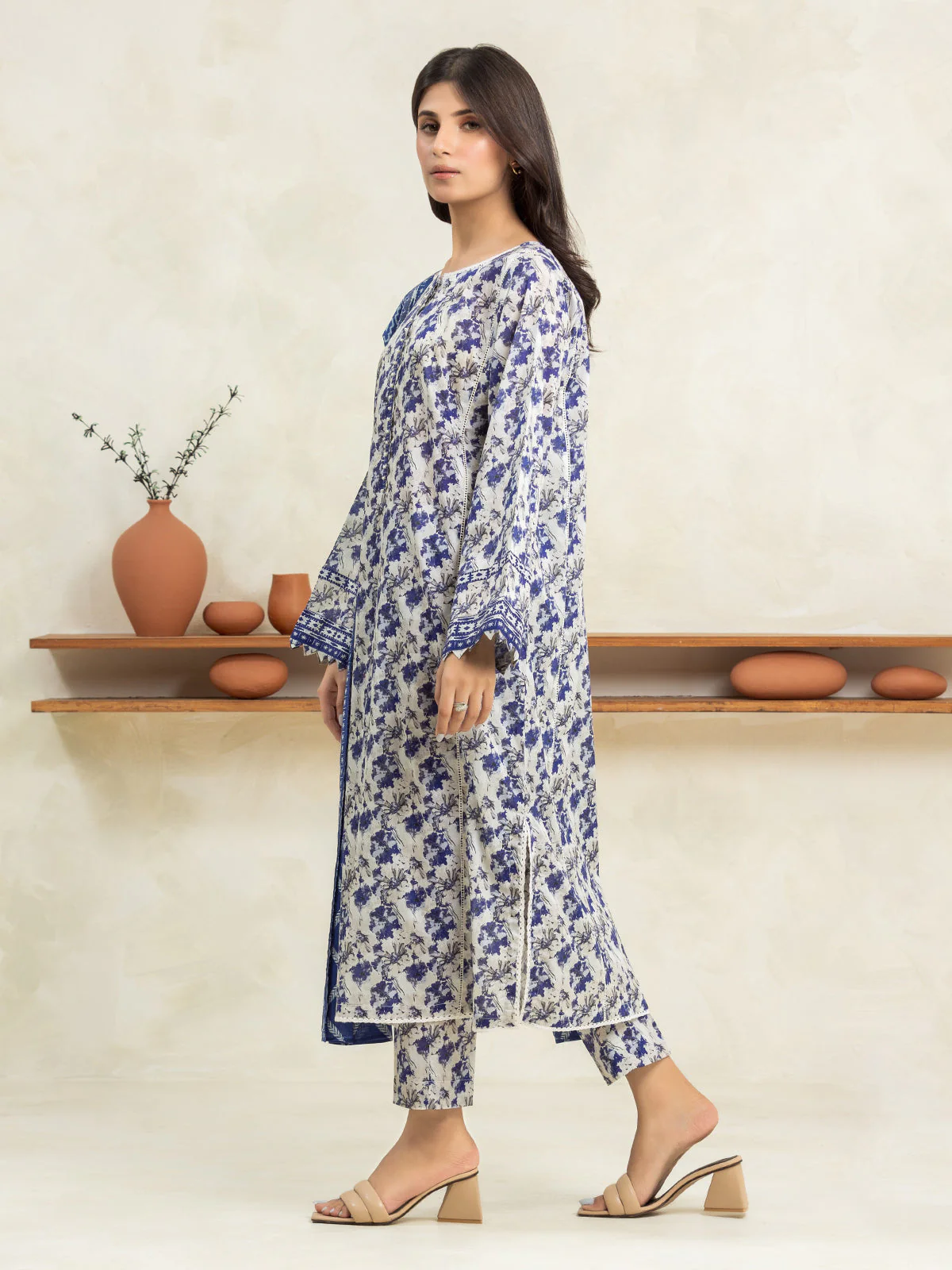 Unstitched Printed Lawn Suit - EWU24A1-29031-3P - Image 2