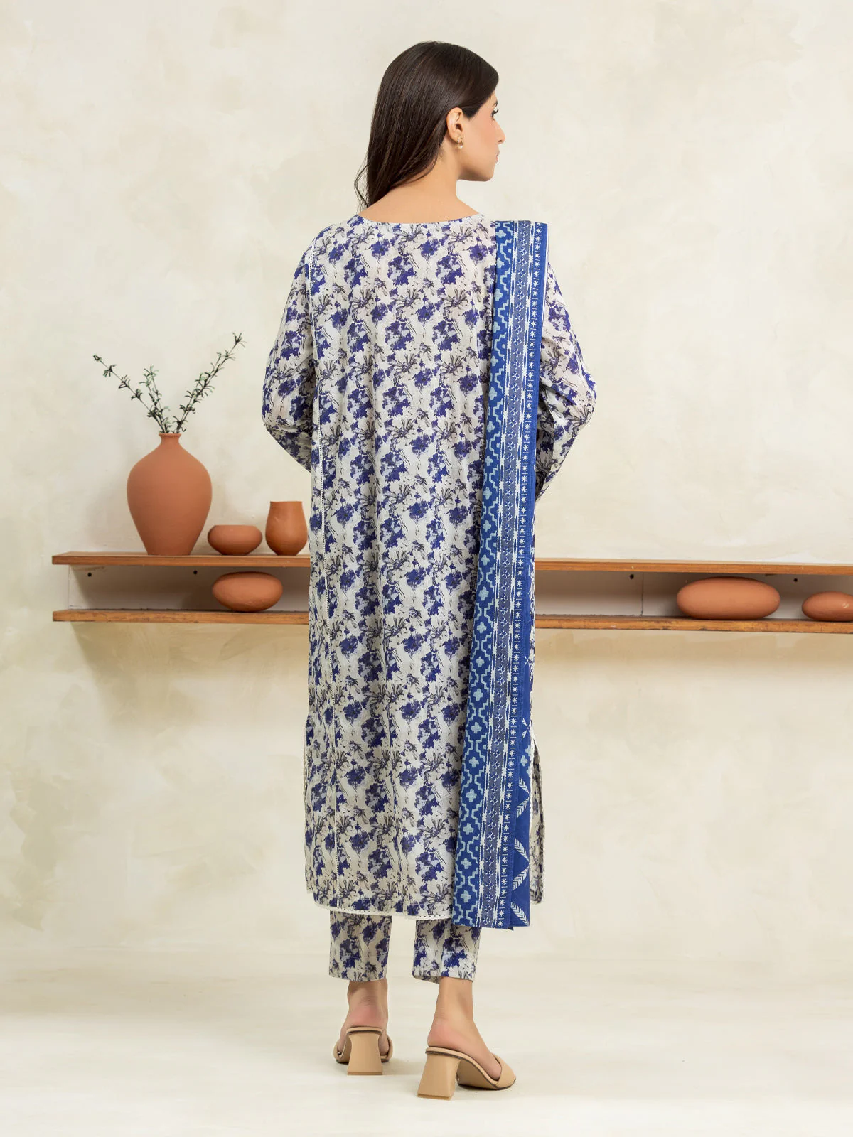 Unstitched Printed Lawn Suit - EWU24A1-29031-3P - Image 3