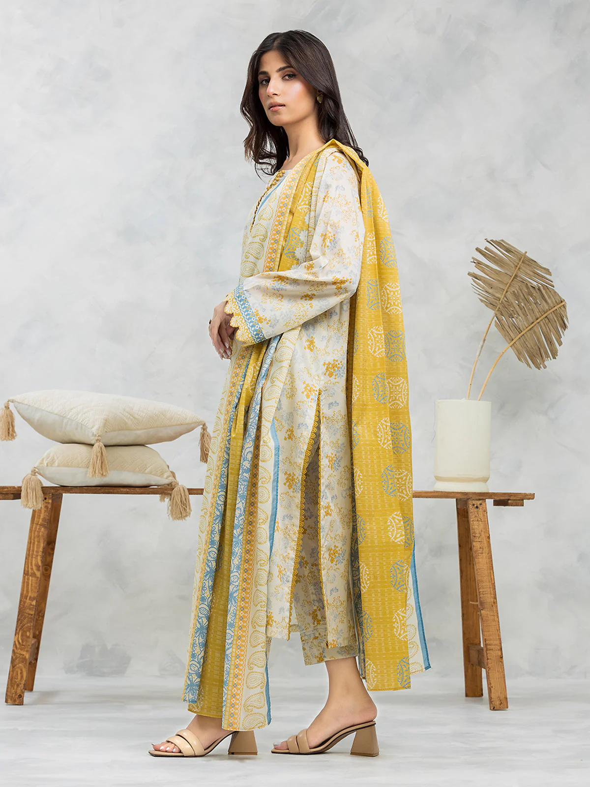 Unstitched Printed Lawn Suit - EWU24A1-29046-3P - Image 2
