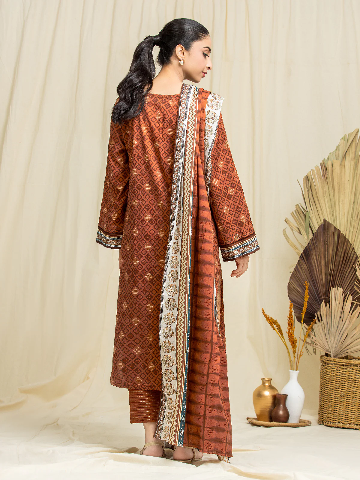 Unstitched Printed Lawn Suit - EWU24A1-29068-3P - Image 2