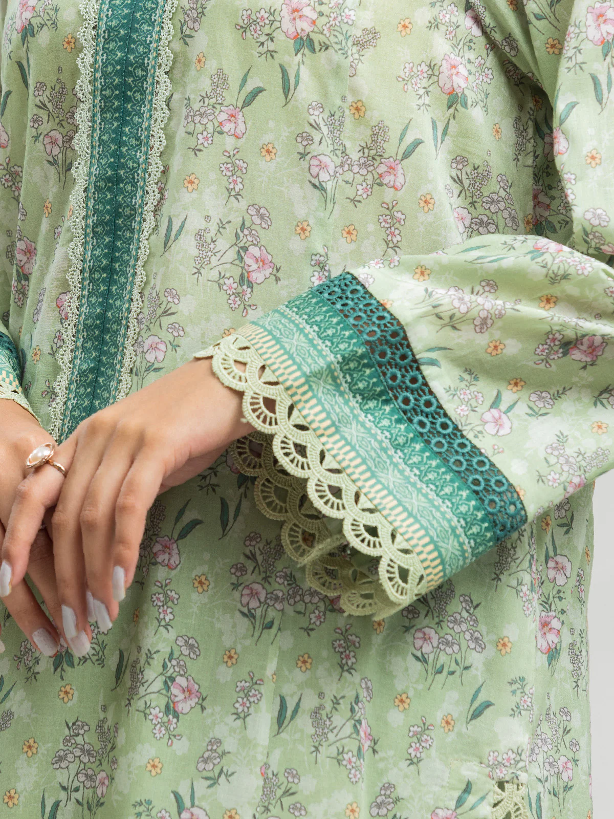 Unstitched Printed Lawn Suit - EWU24A1-29072-3P - Image 3
