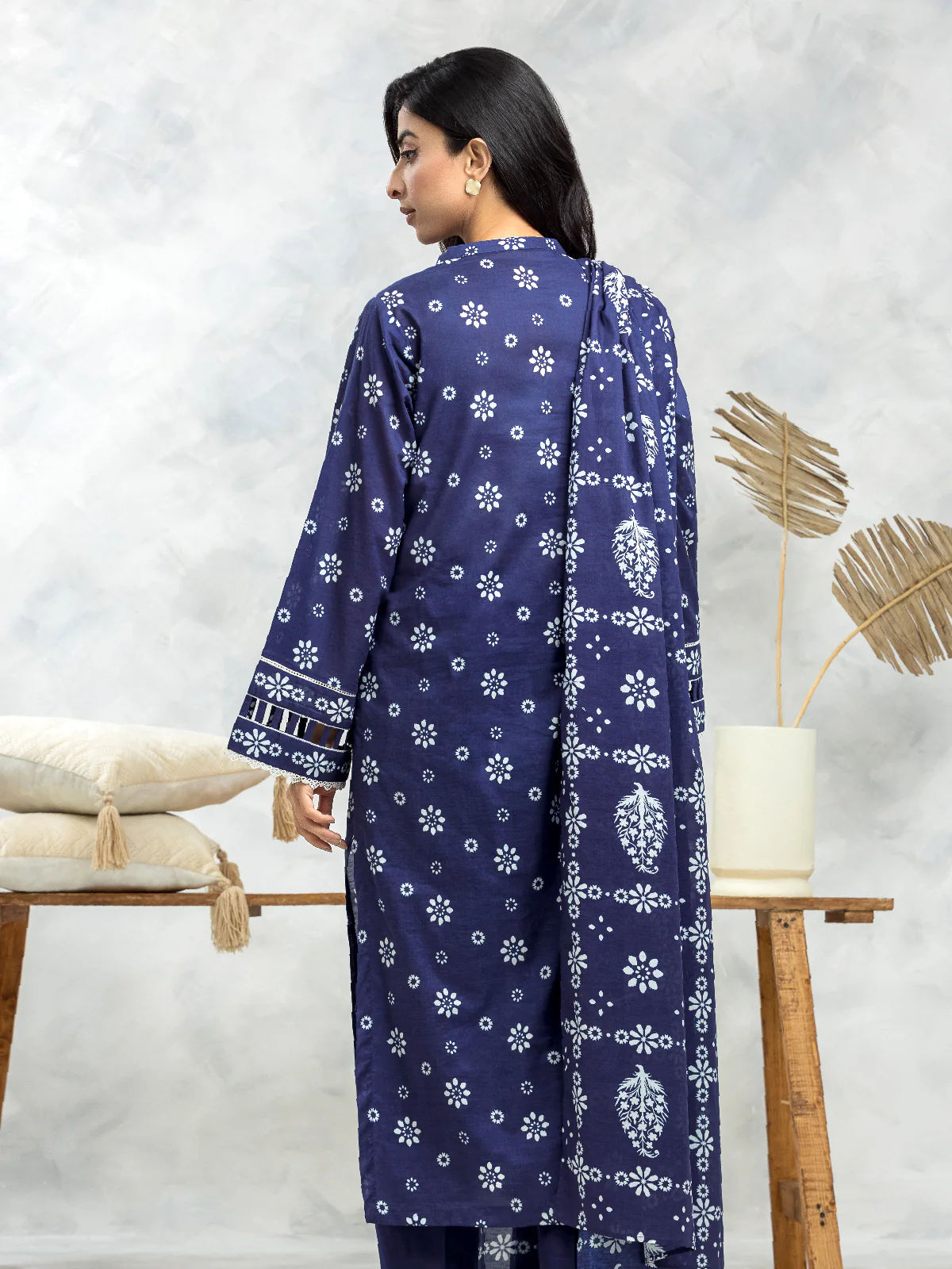 Unstitched Printed Lawn Suit - EWU24A1-29079-3P - Image 4