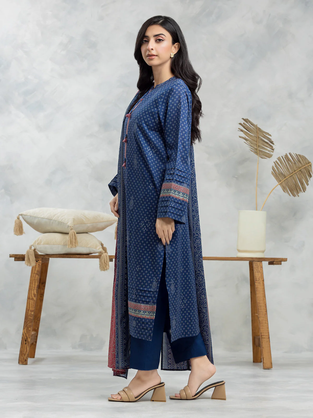 Unstitched Printed Lawn Suit - EWU24A1-29080-3P - Image 5