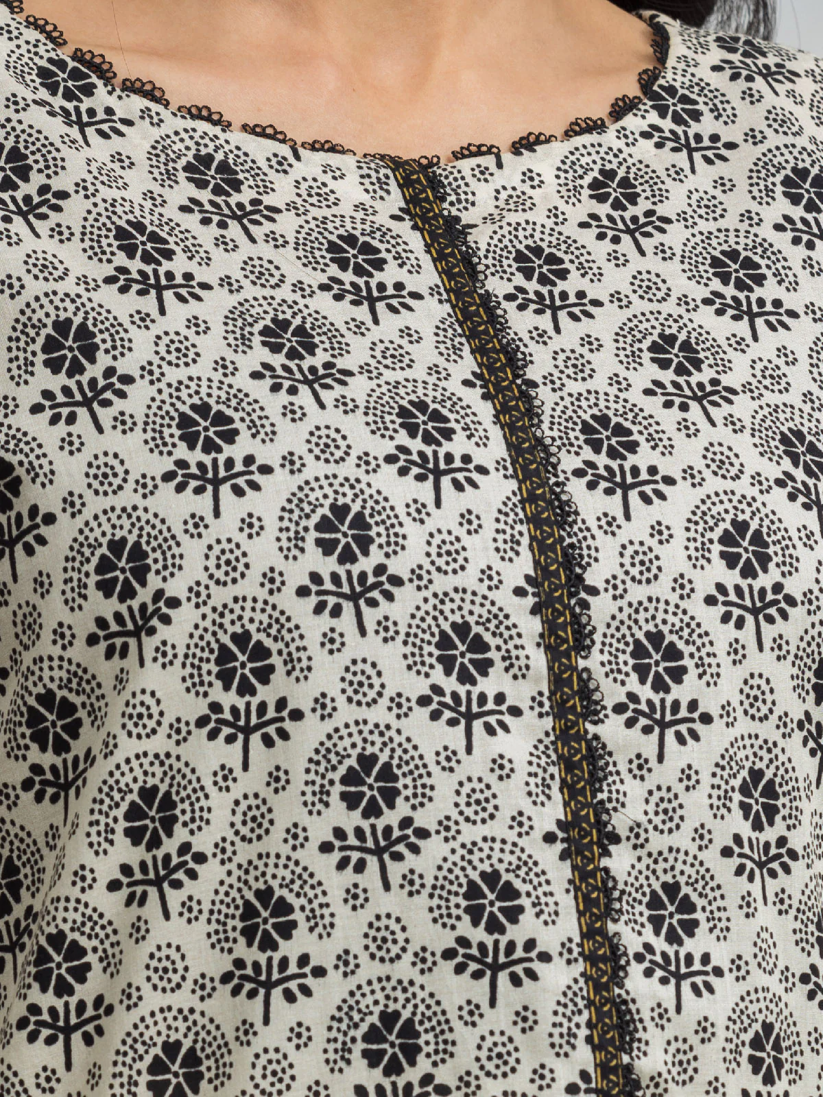 Unstitched Printed Lawn Suit - EWU24A1-29084-3P - Image 2