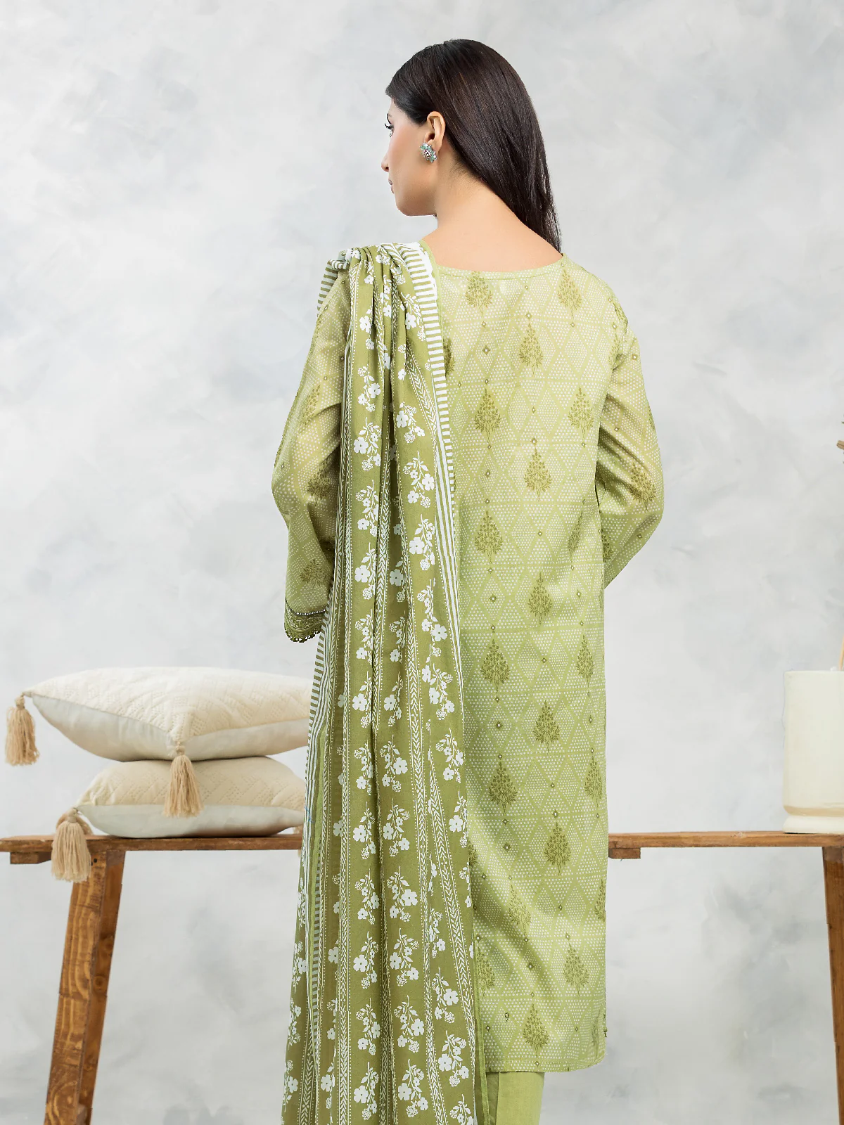 Unstitched Printed Lawn Suit - EWU24A1-29086-3P - Image 4