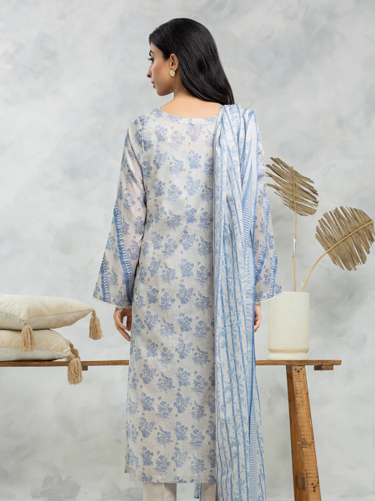 Unstitched Printed Lawn Suit - EWU24A1-29088-3P - Image 4