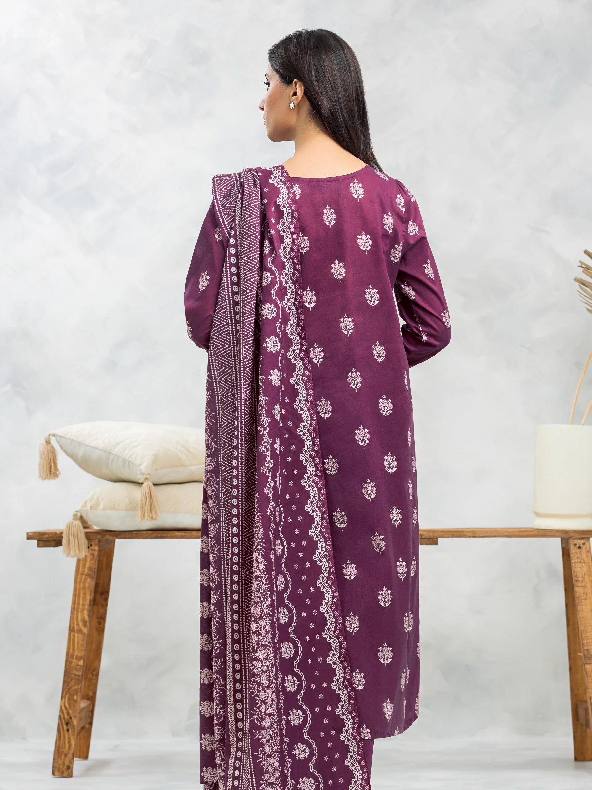 Unstitched Printed Lawn Suit - EWU24A1-29090-3P - Image 4