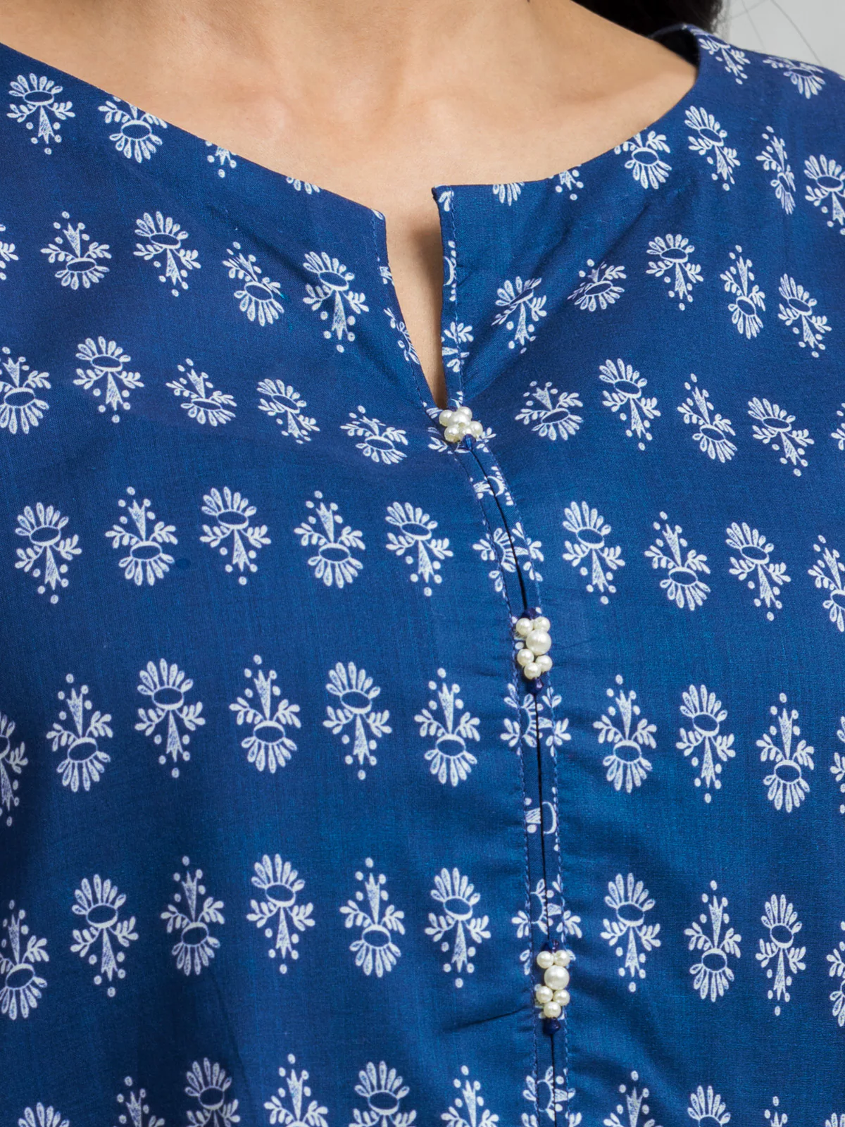 Unstitched Printed Lawn Suit - EWU24A1-29091-3P - Image 2