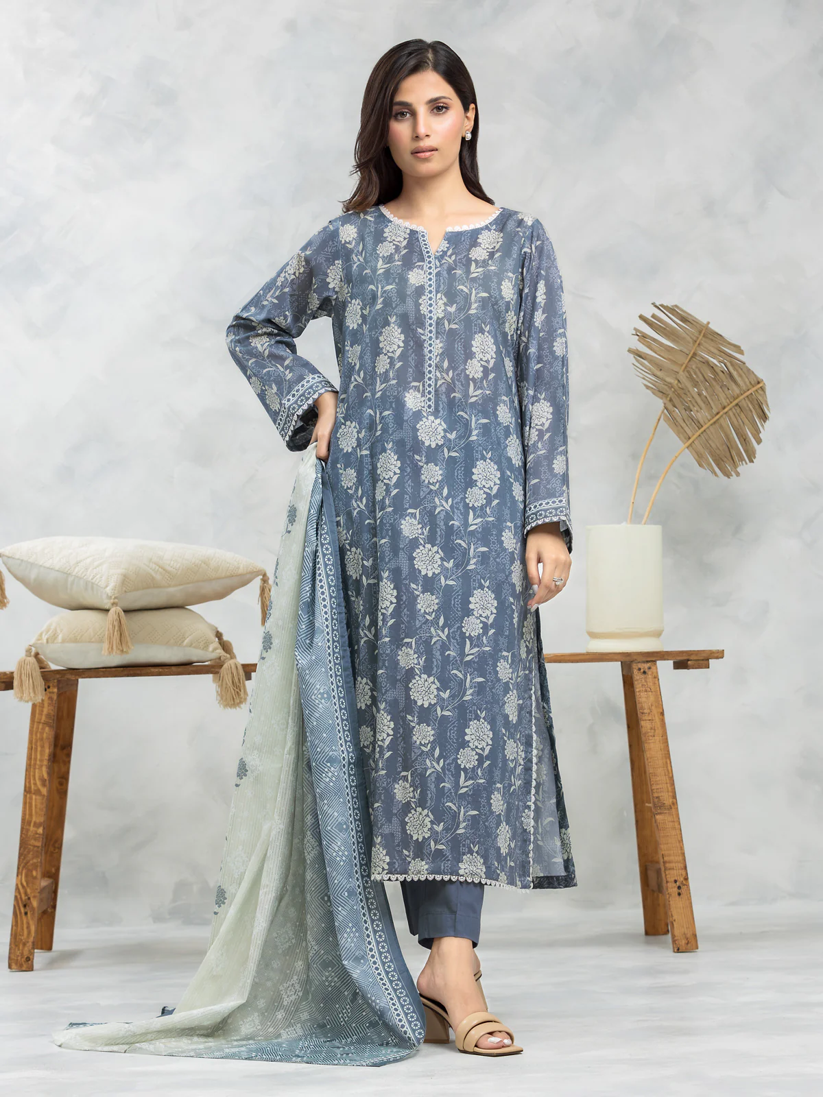 Unstitched Printed Lawn Suit - EWU24A1-29093-3P