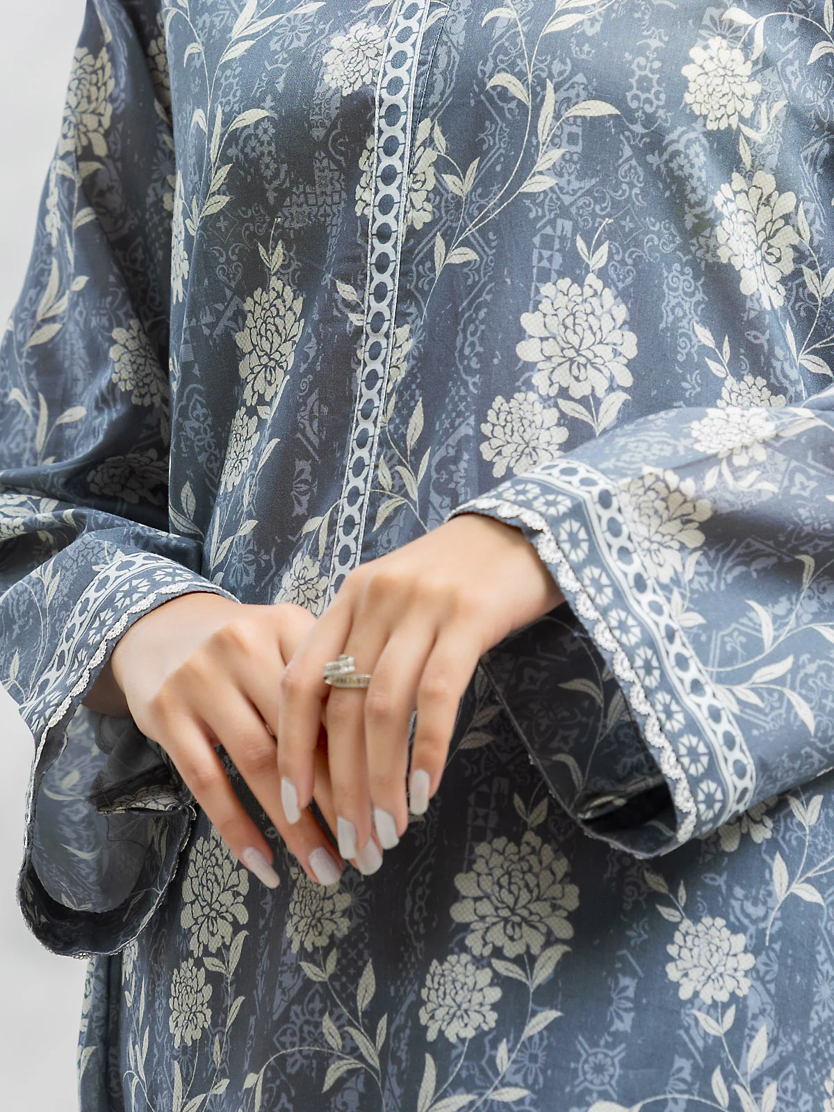 Unstitched Printed Lawn Suit - EWU24A1-29093-3P - Image 4