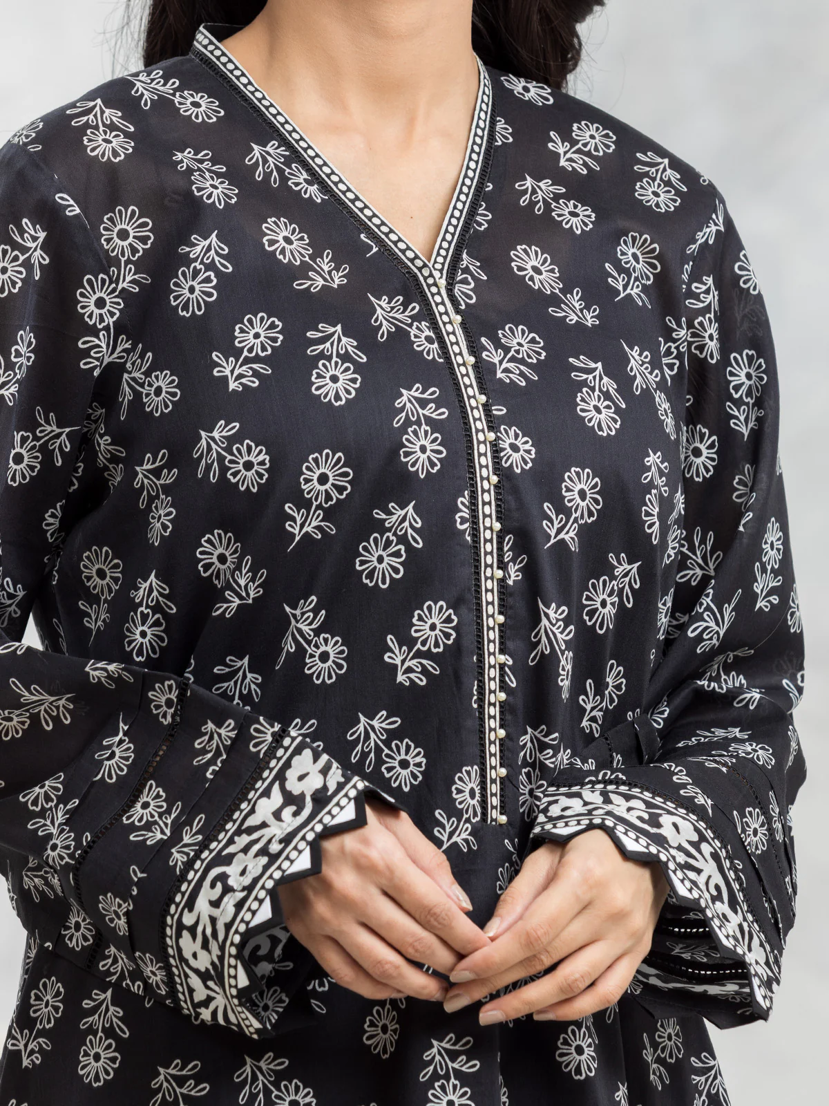 Unstitched Printed Lawn Suit - EWU24A1-29105-3P - Image 3