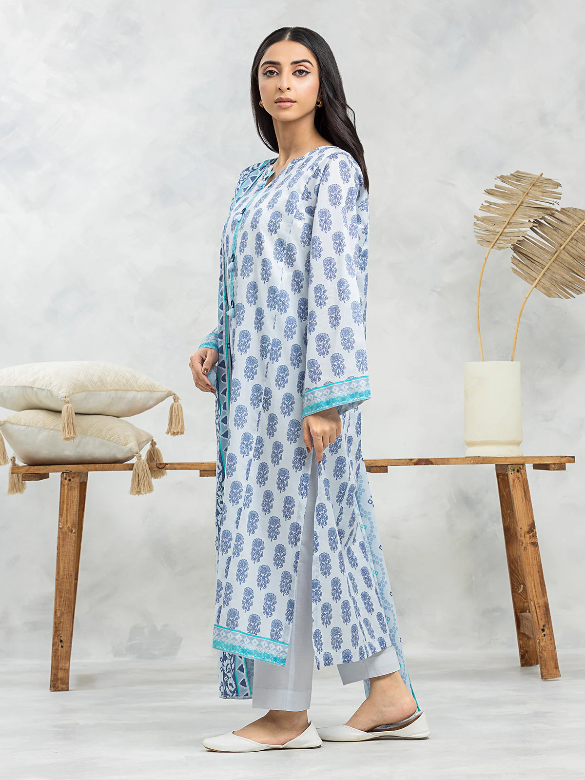 Unstitched Printed Lawn Suit - EWU24A1-29113-3P - Image 5