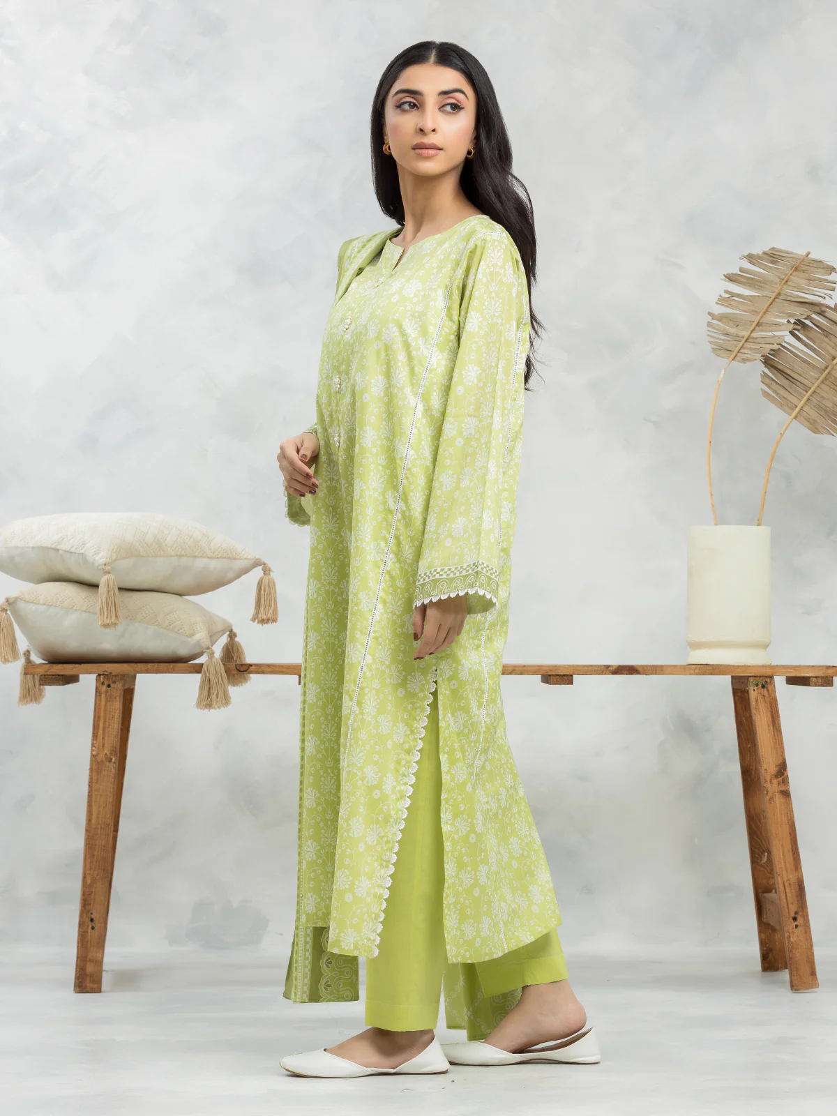 Unstitched Printed Lawn Suit - EWU24A1-29116-3P - Image 4