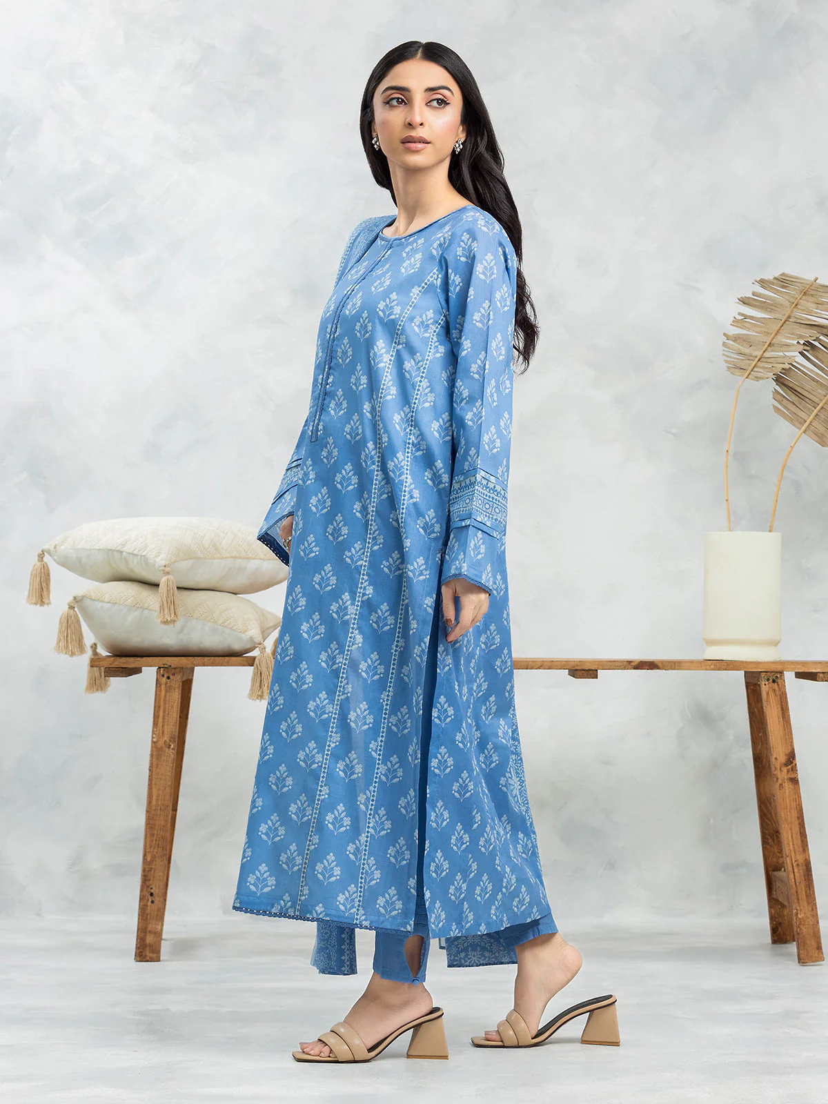 Unstitched Printed Lawn Suit - EWU24A1-29117-3P - Image 2
