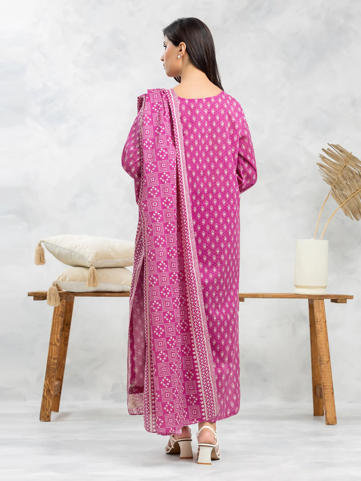 Unstitched Printed Lawn Suit - EWU24A1-29169-3P - Image 4