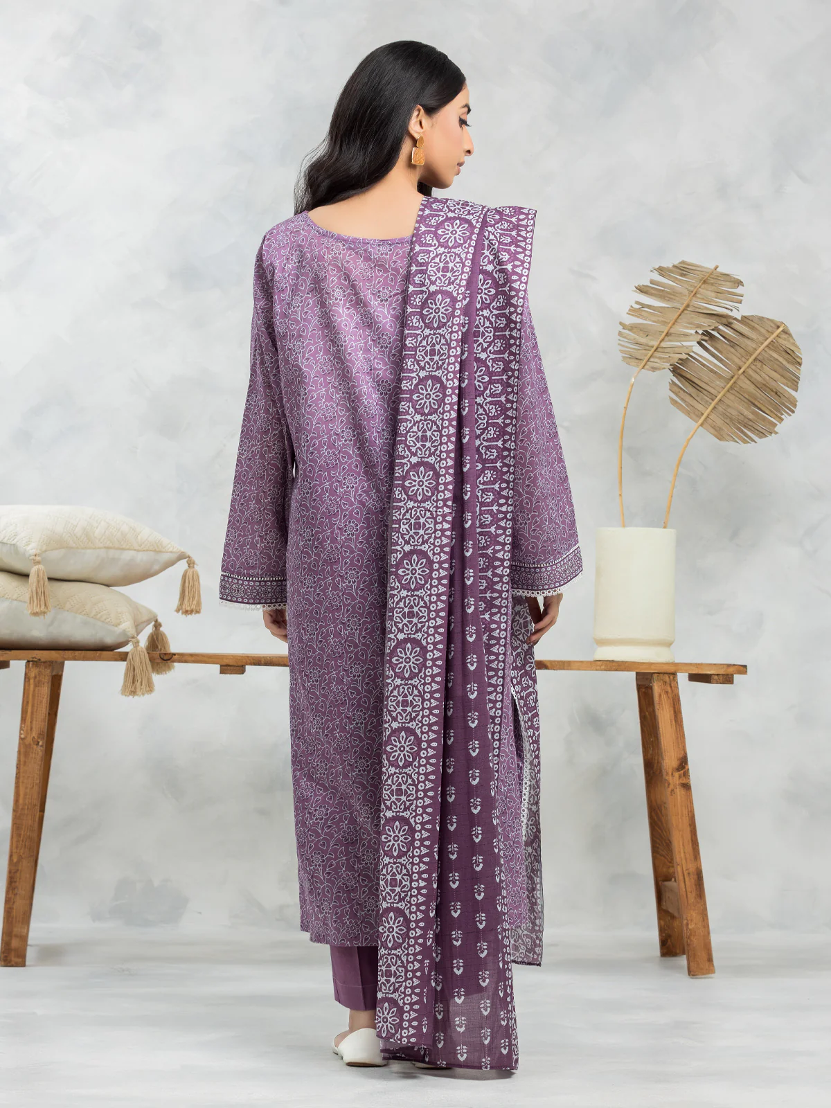Unstitched Printed Lawn Suit - EWU24A1-29176-3P - Image 4