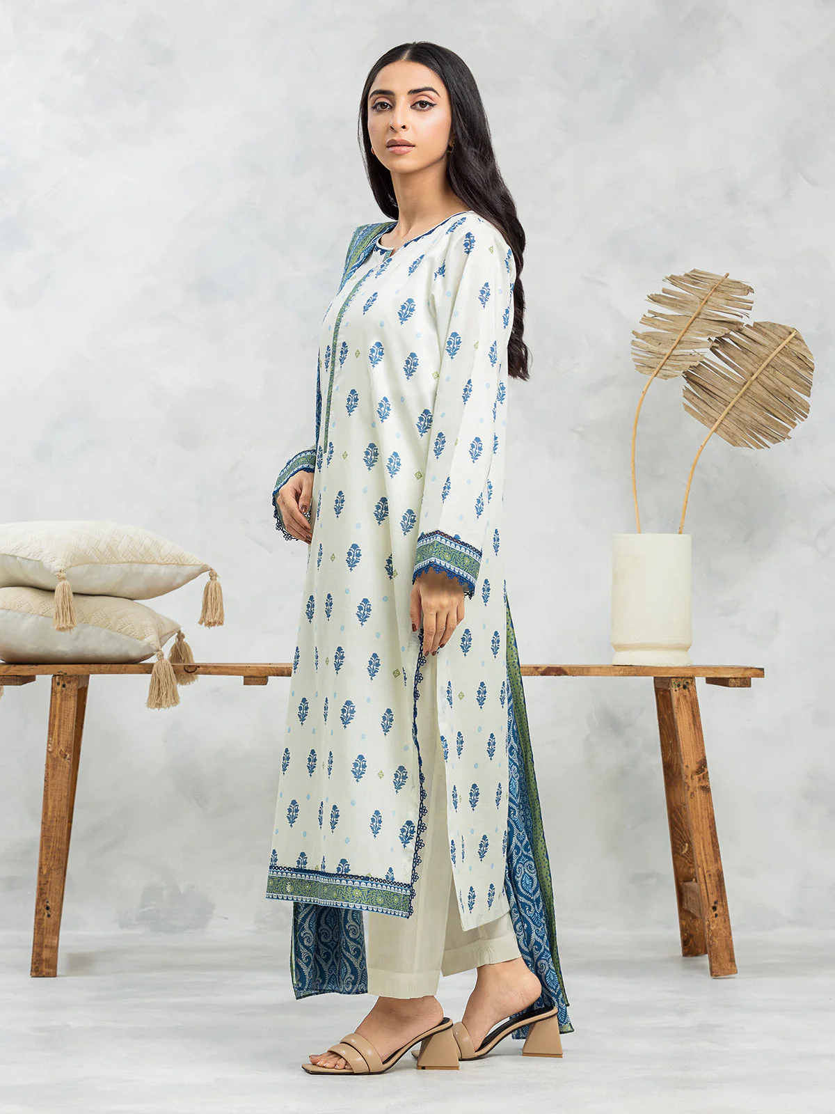 Unstitched Printed Lawn Suit - EWU24A1-29182-3P - Image 5