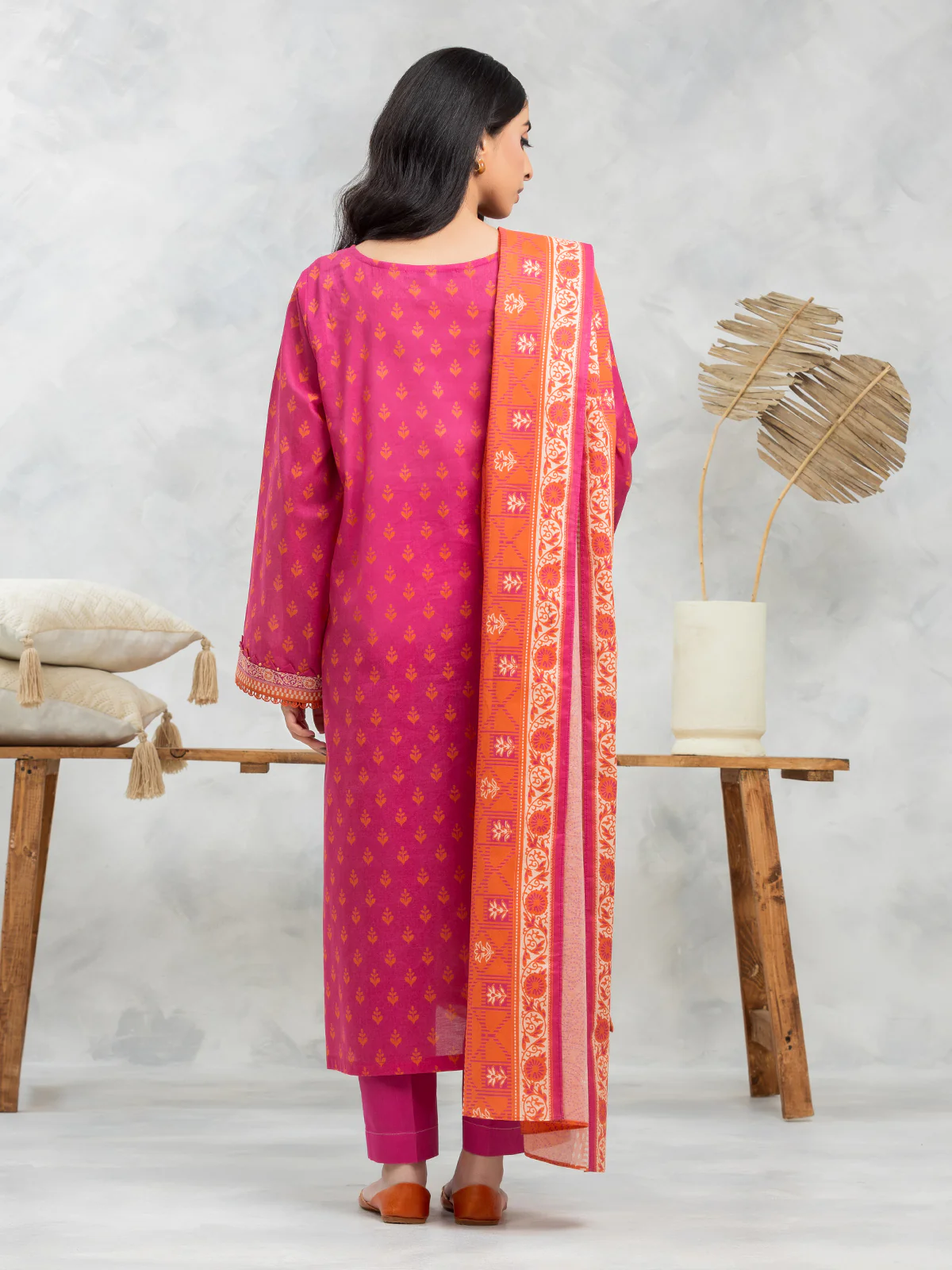 Unstitched Printed Lawn Suit - EWU24A1-29190-3P - Image 4