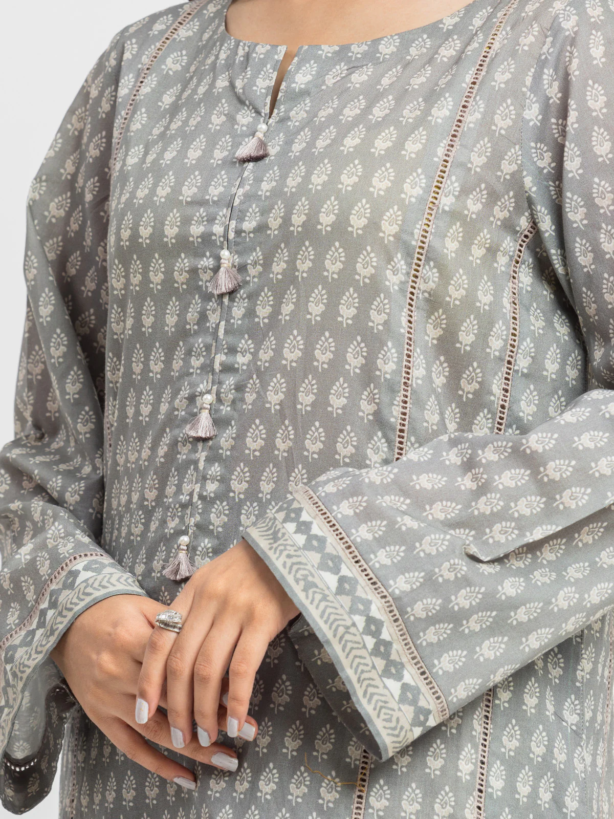 Unstitched Printed Lawn Suit - EWU24A1-29381-3P - Image 3