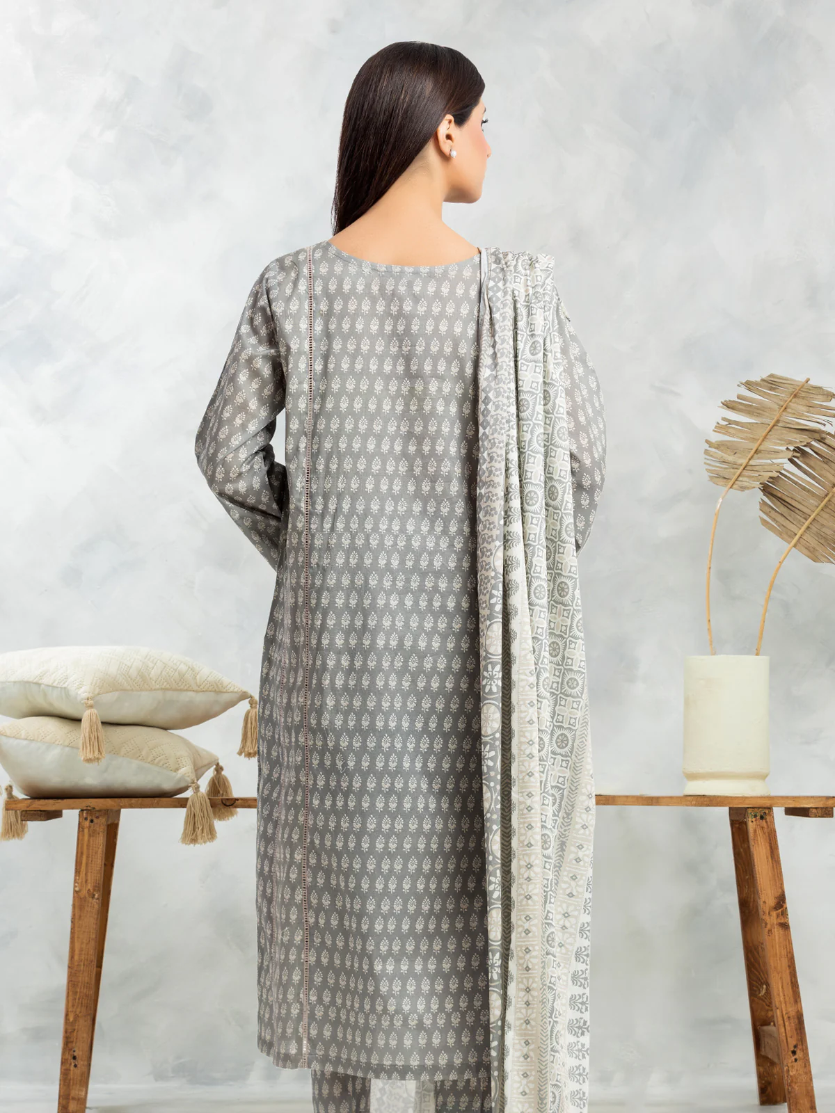 Unstitched Printed Lawn Suit - EWU24A1-29381-3P - Image 4