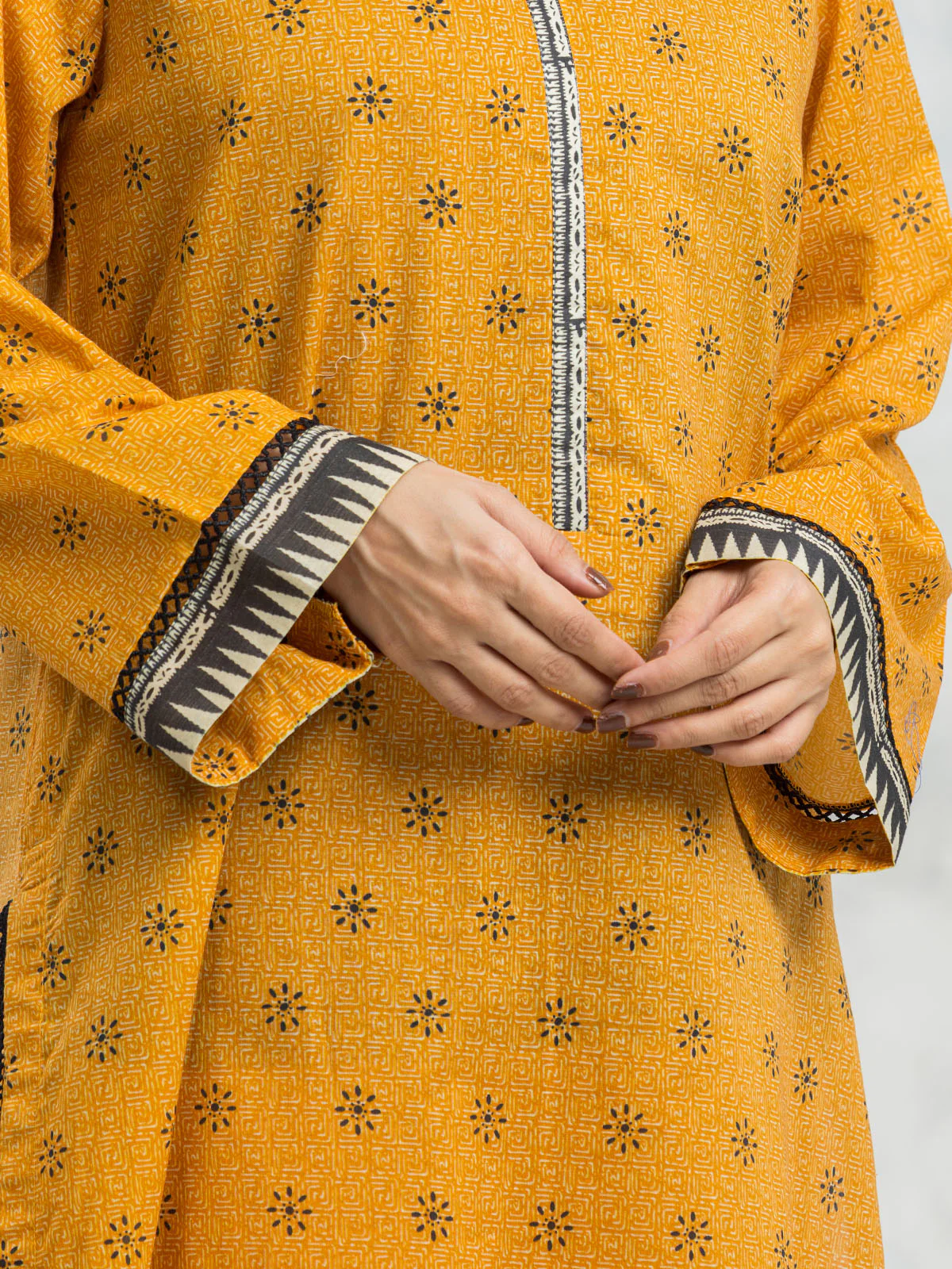 Unstitched Printed Lawn Suit - EWU24A1-29469-3P - Image 3