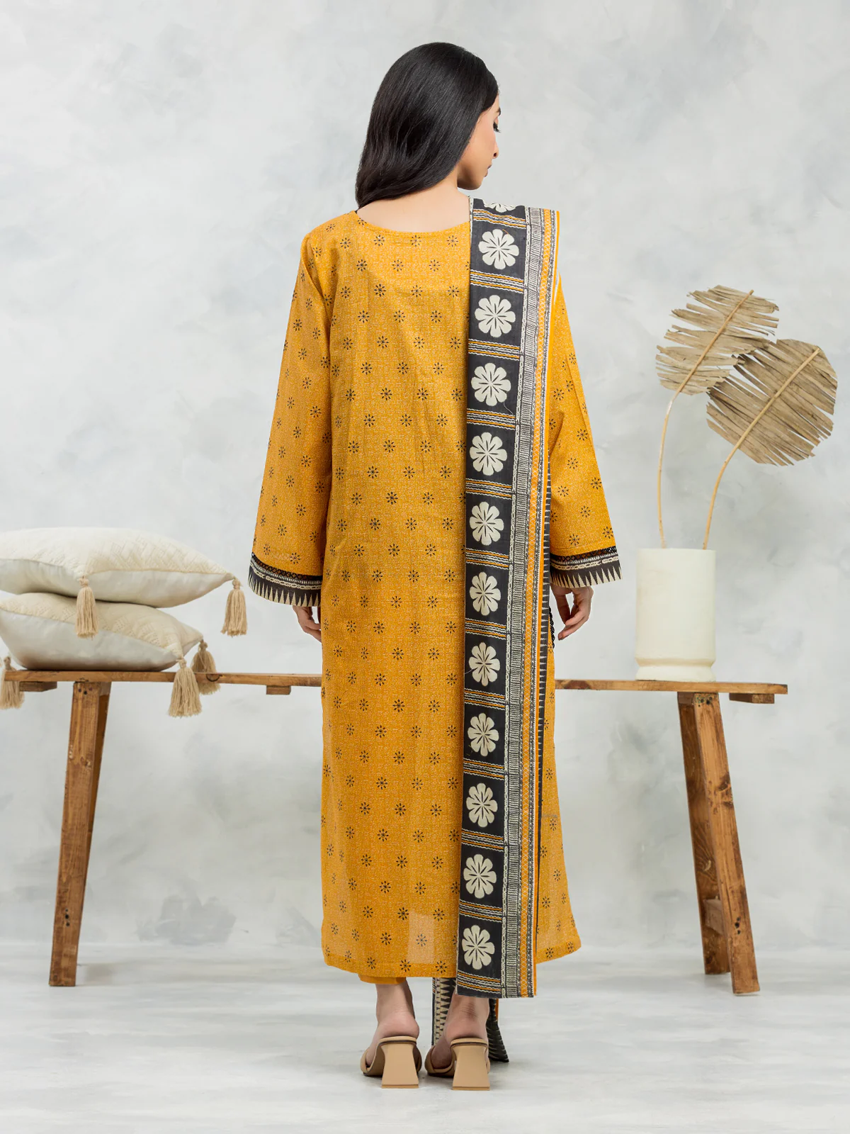 Unstitched Printed Lawn Suit - EWU24A1-29469-3P - Image 4