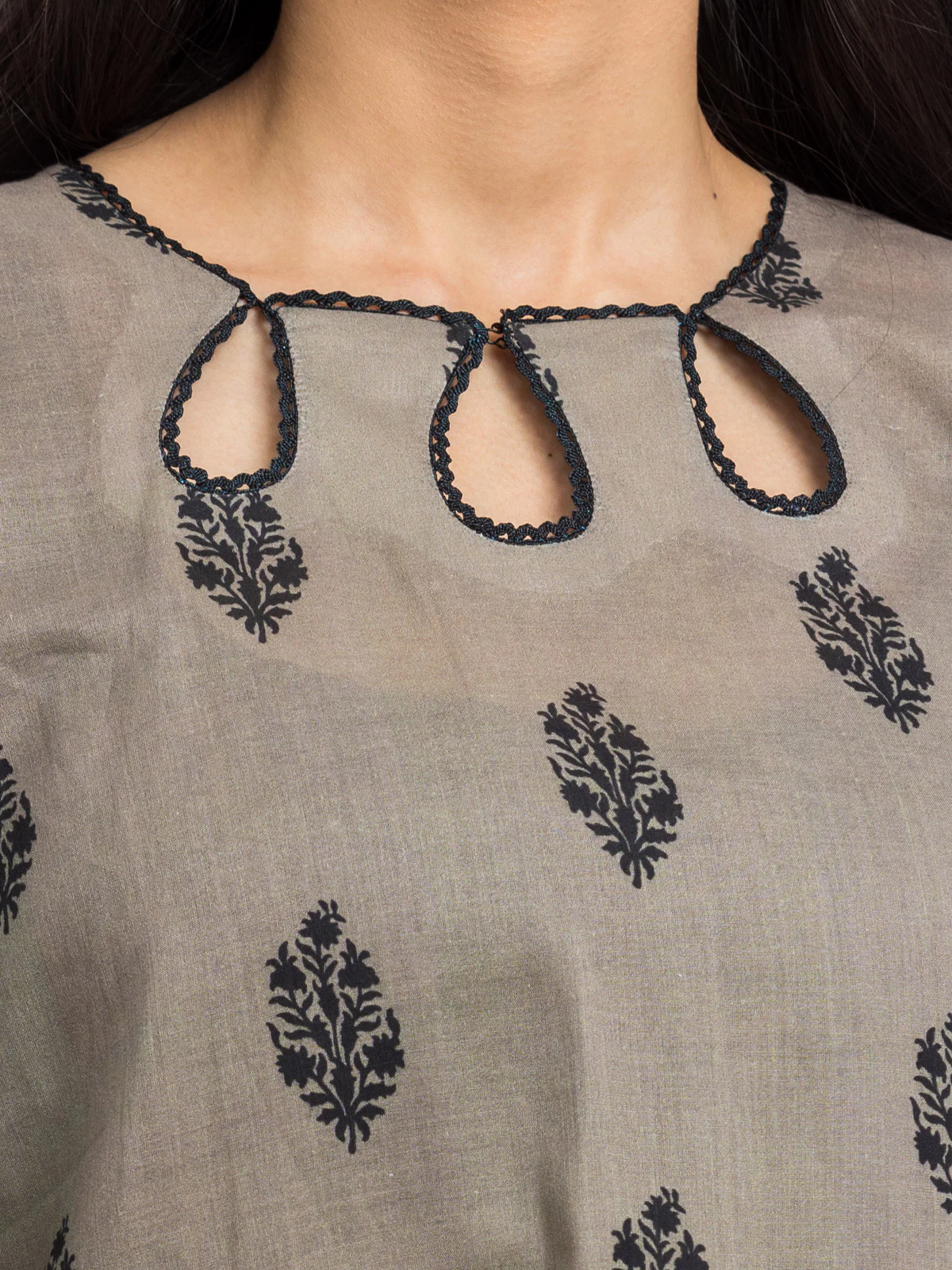 Unstitched Printed Lawn Suit - EWU24A1-29472-3P - Image 2