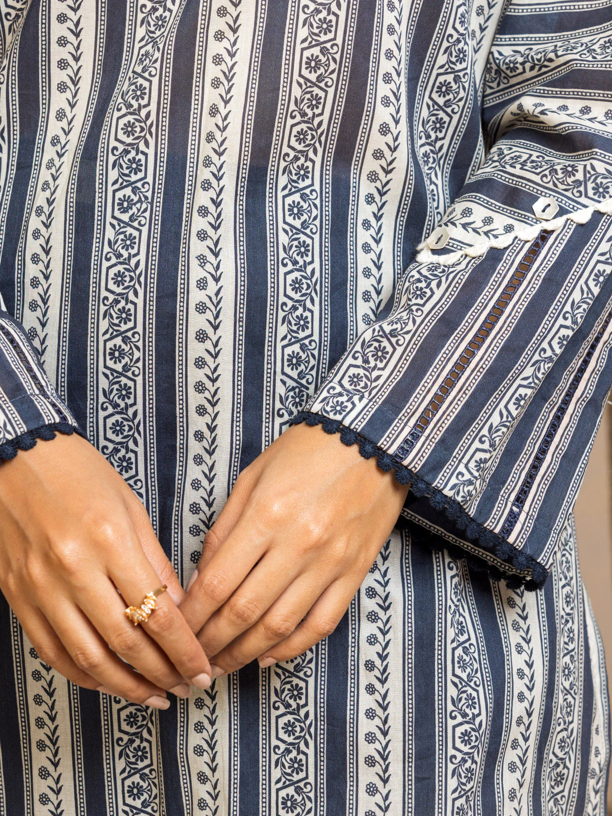 Unstitched Printed Lawn Suit - EWU24A1-29481-3P - Image 3