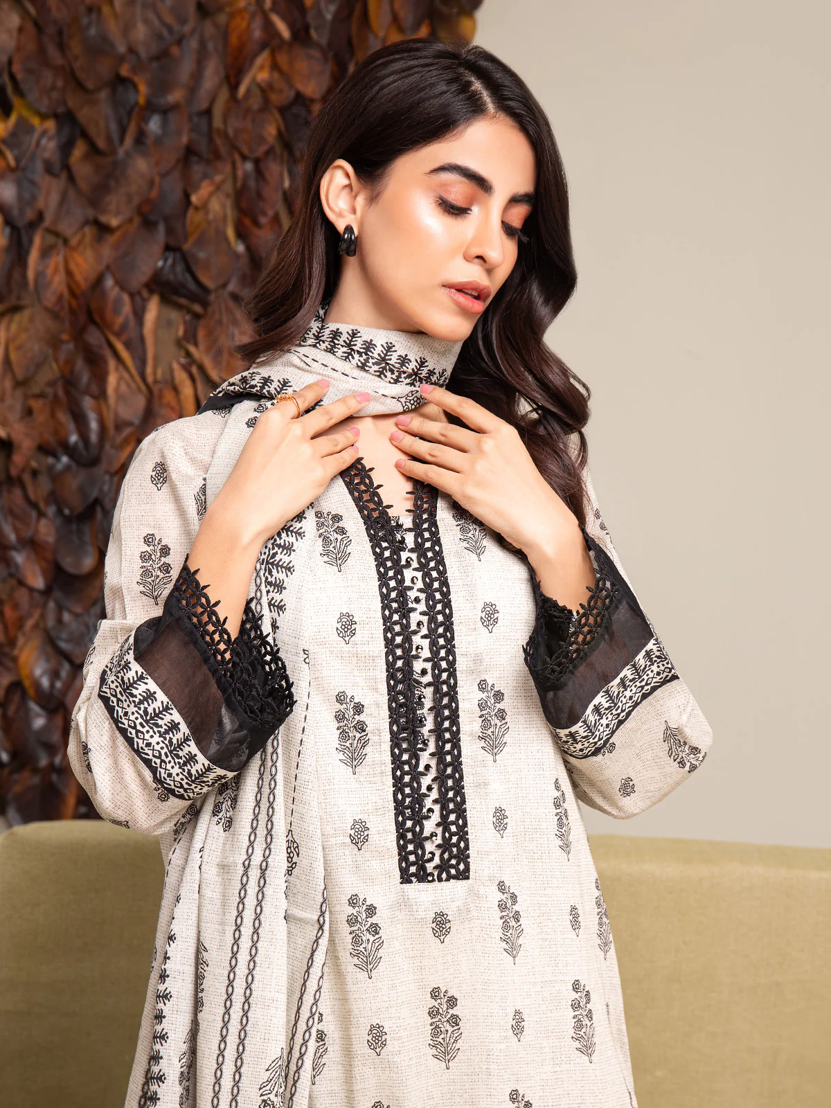 Unstitched Printed Cambric Suit - EWU24A2-27292-3P - Image 3