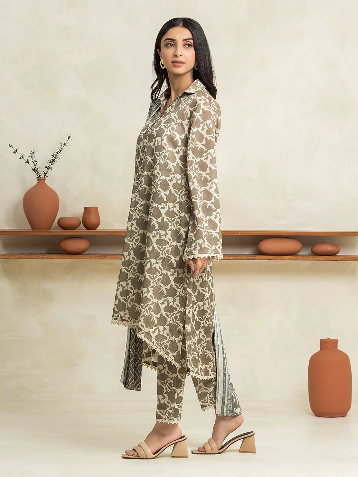 Unstitched Printed Cambric Suit - EWU24A2-29026-3P - Image 4