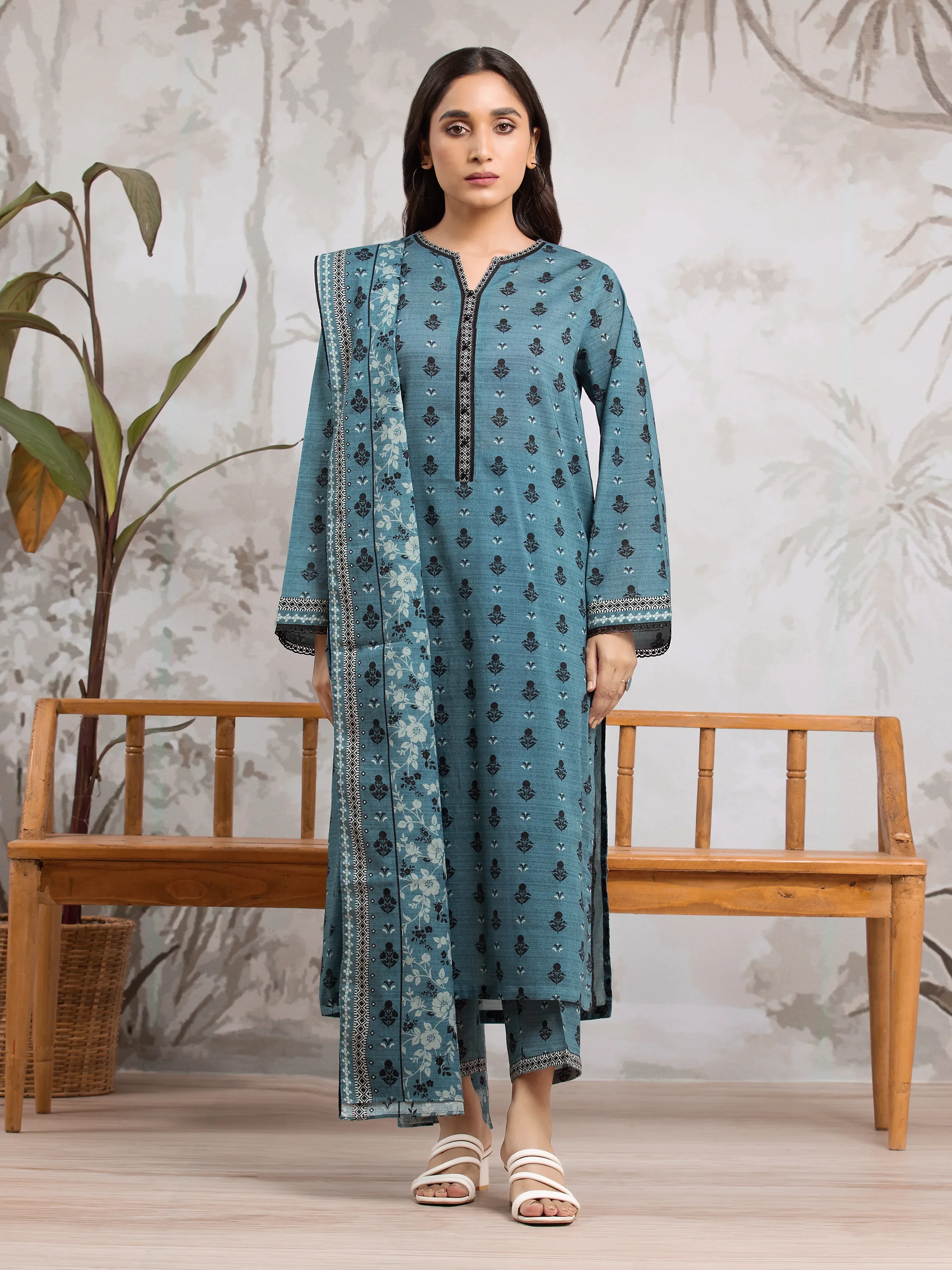 Unstitched Printed Khaddar Suit - EWU24A3-29803-3P