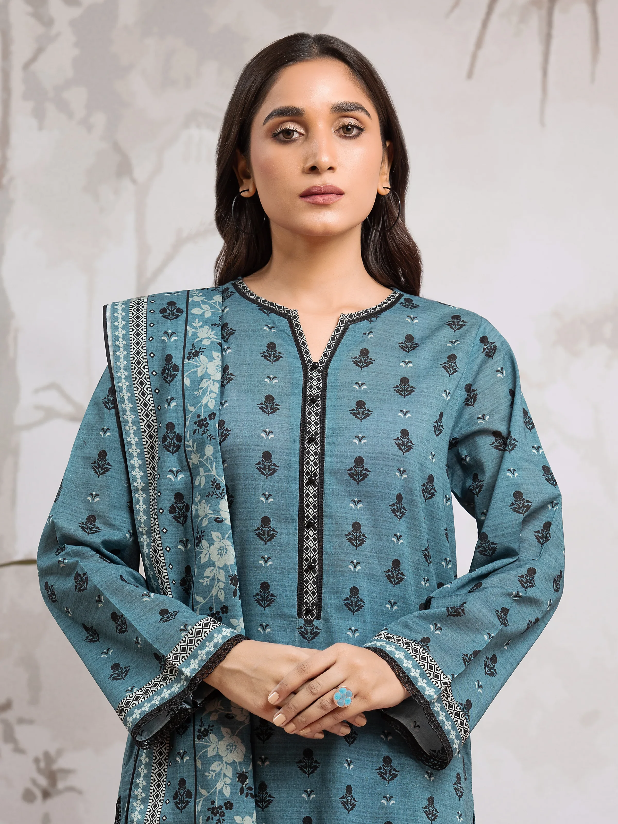 Unstitched Printed Khaddar Suit - EWU24A3-29803-3P - Image 3