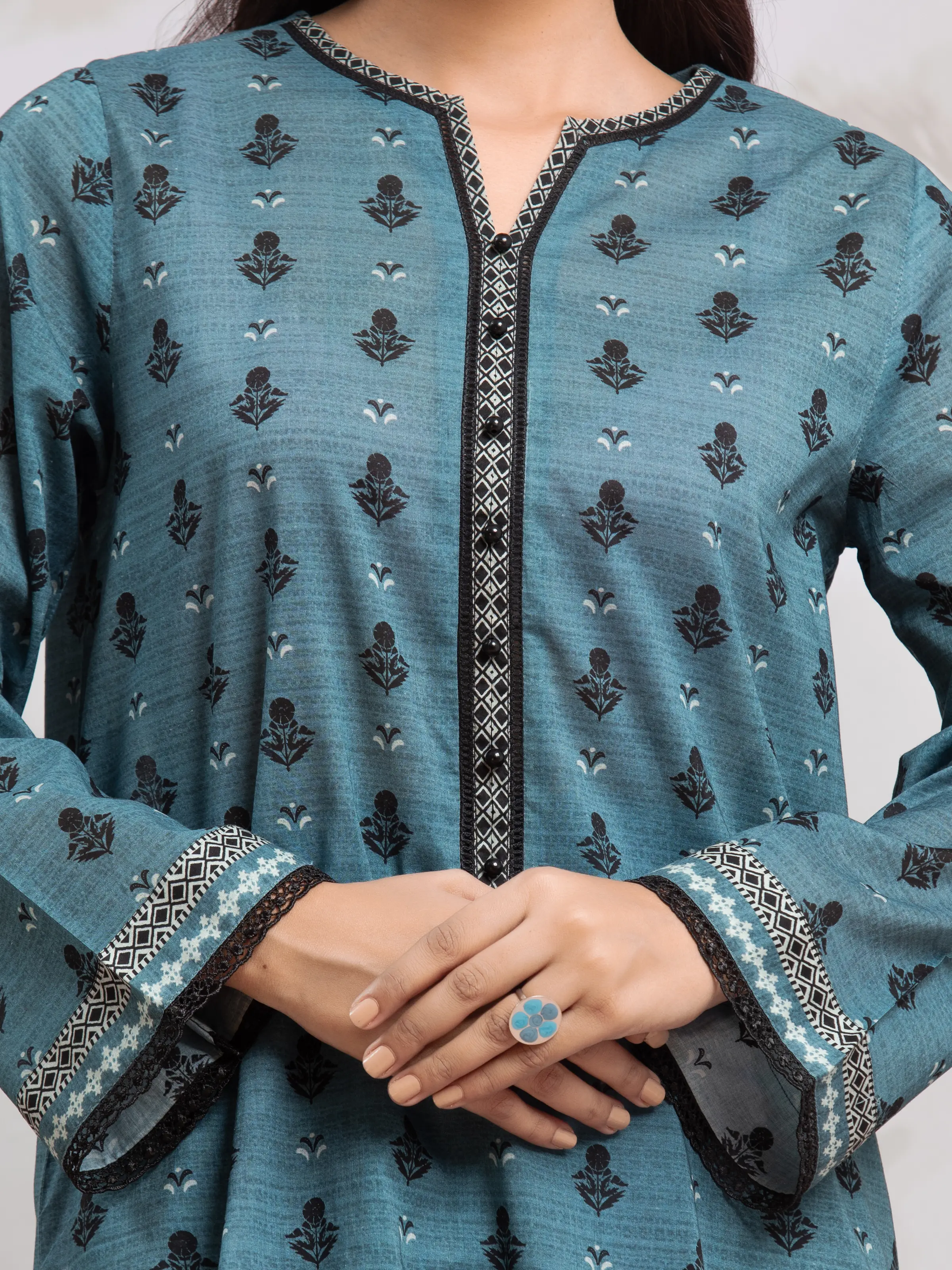Unstitched Printed Khaddar Suit - EWU24A3-29803-3P - Image 4