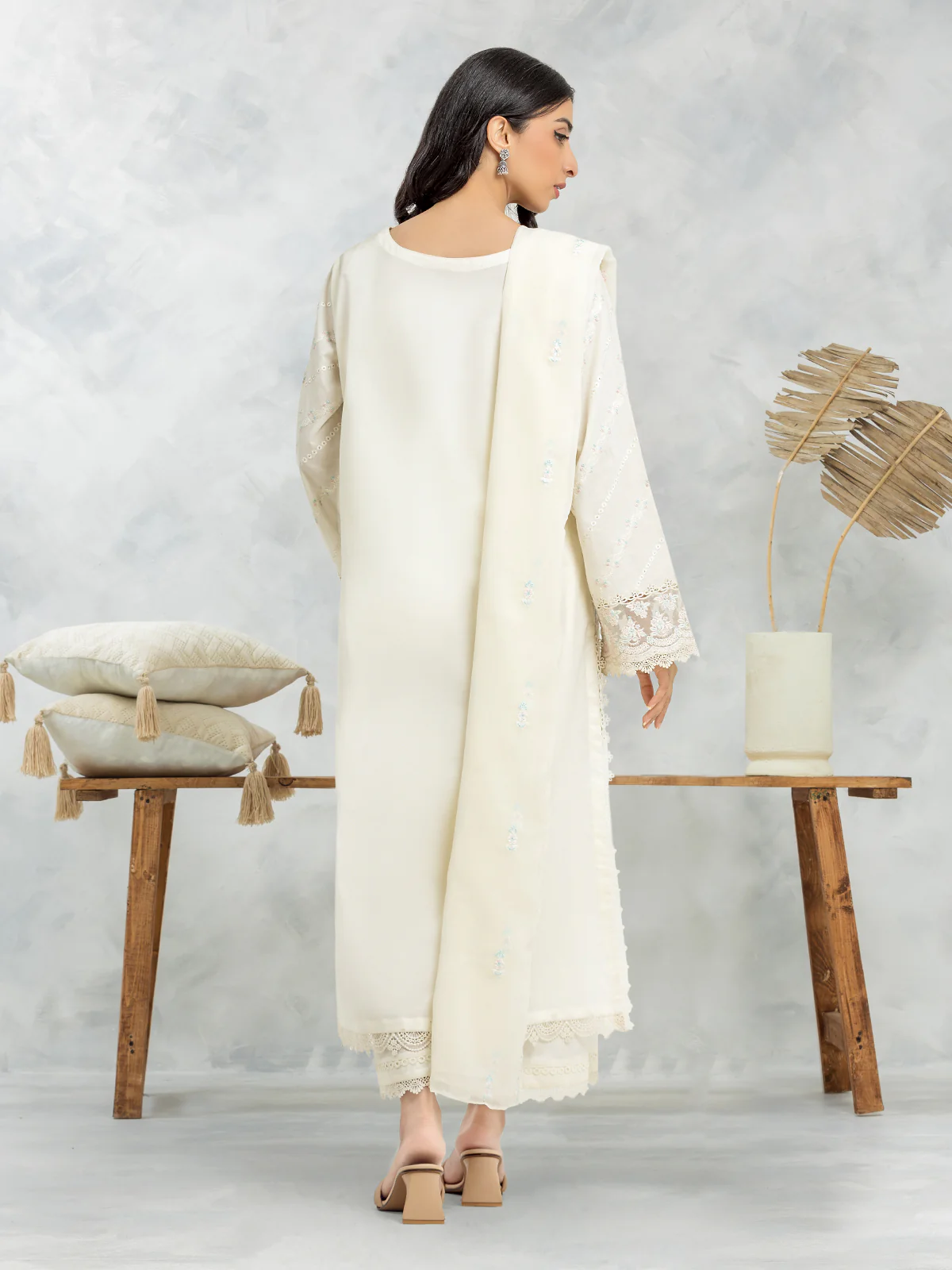 Unstitched Embroidered Cambric Suit - EWU24V2-30107-3P - Image 4