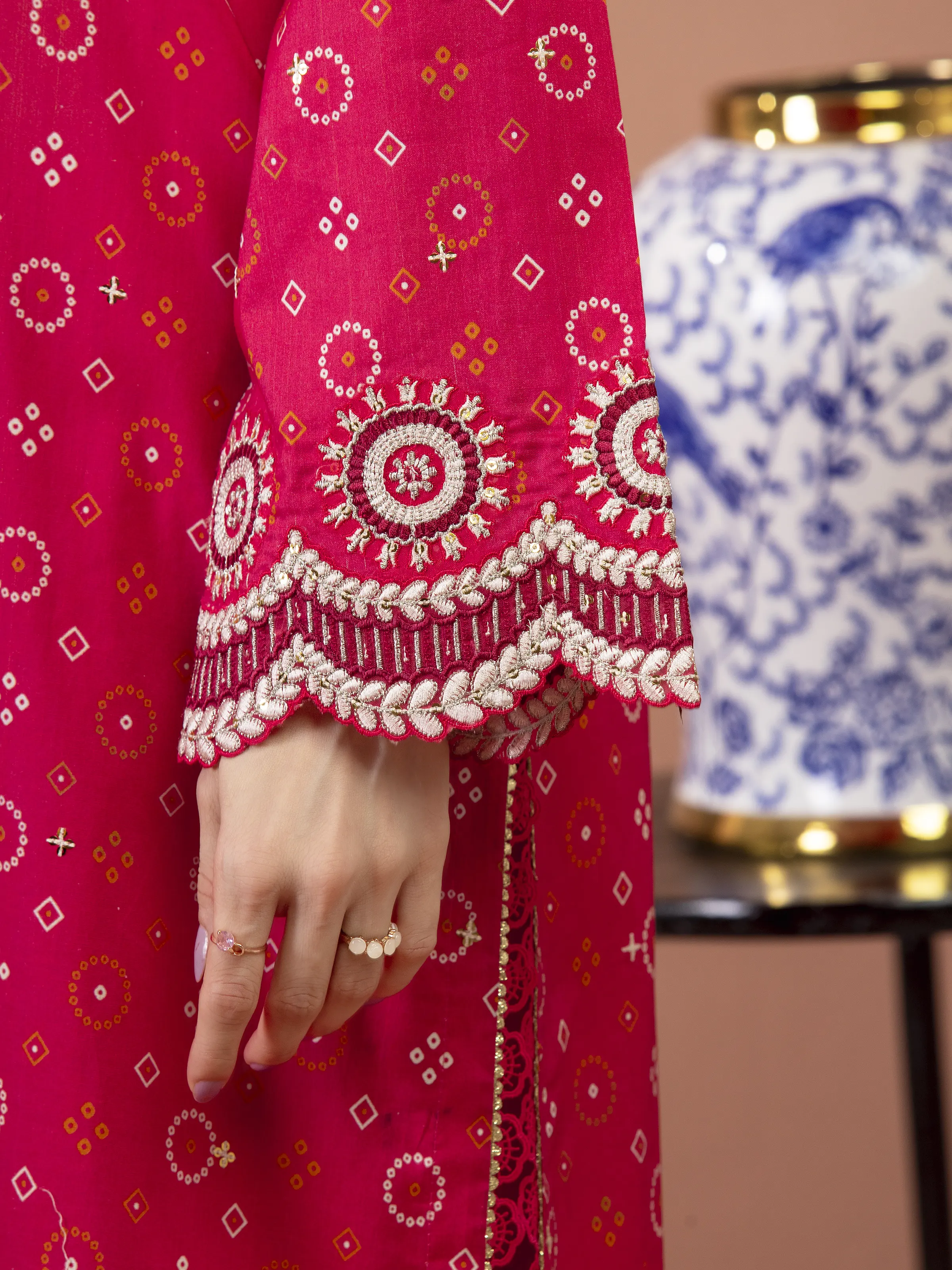 Unstitched Embroidered Lawn Shirt Trouser - EWU5V1-31418ST - Image 5