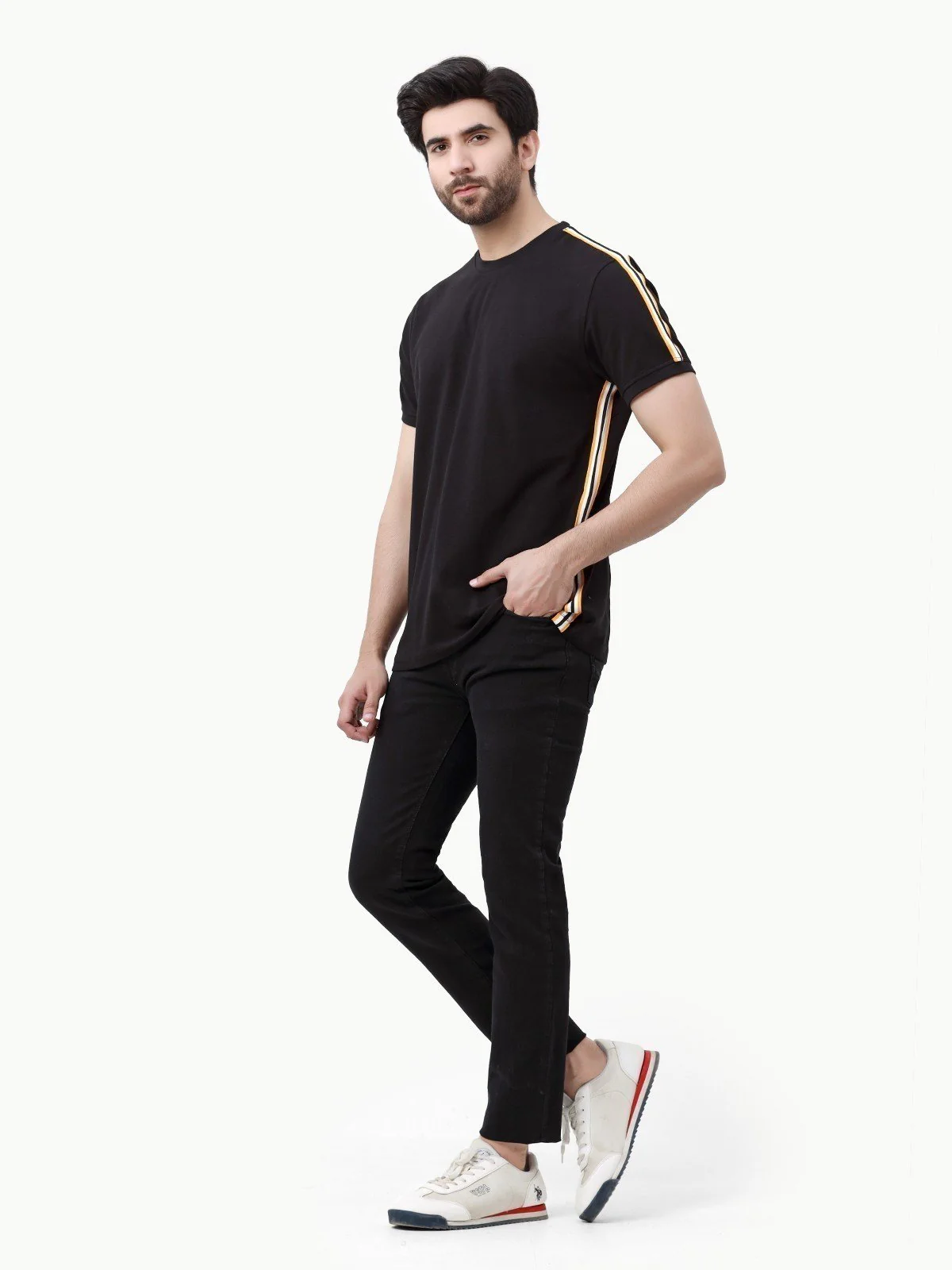 Men's Black Graphic Tee - EMTGT23-012
