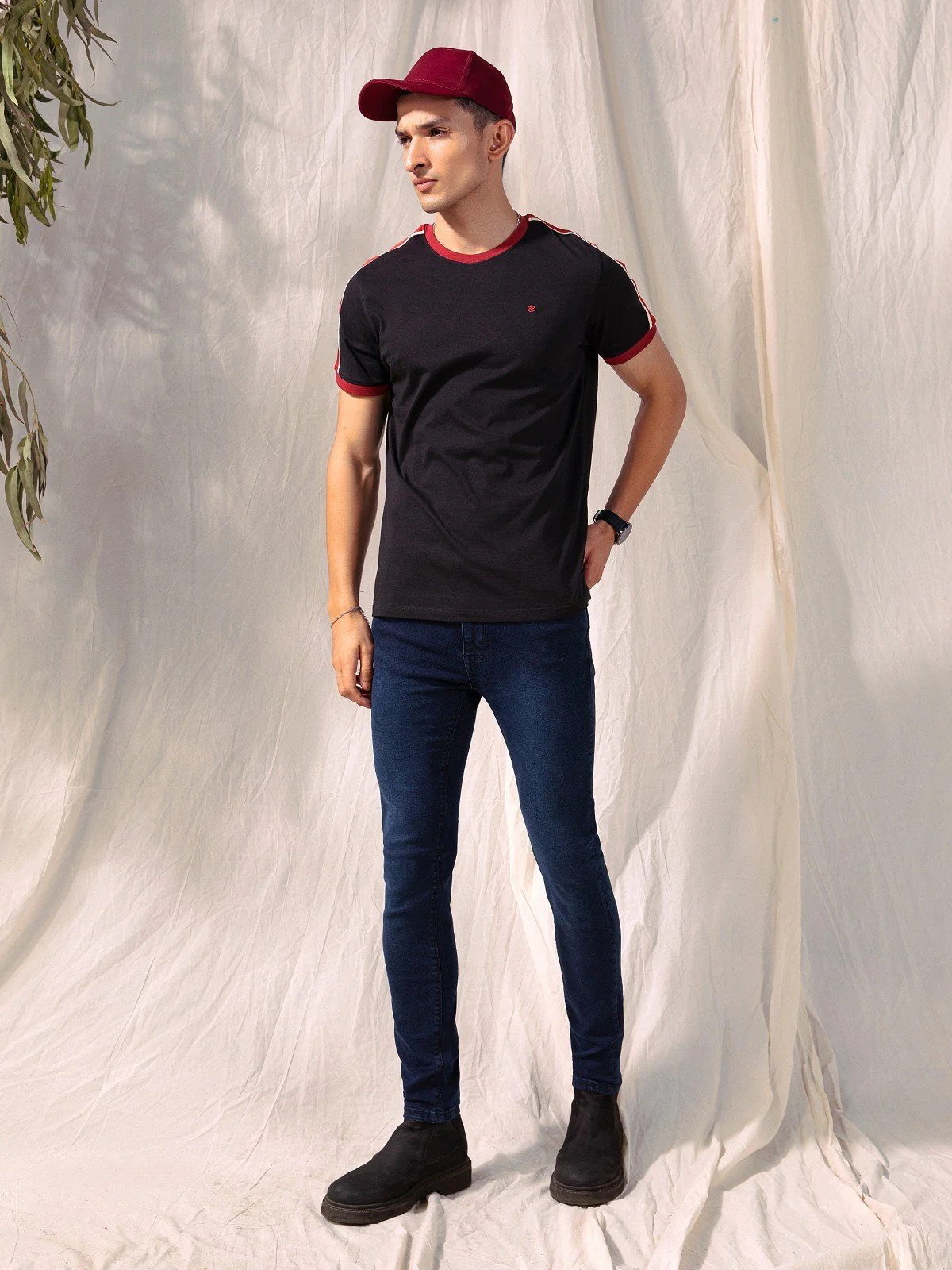 Men's Black Graphic Tee - EMTGT23-018 - Image 3