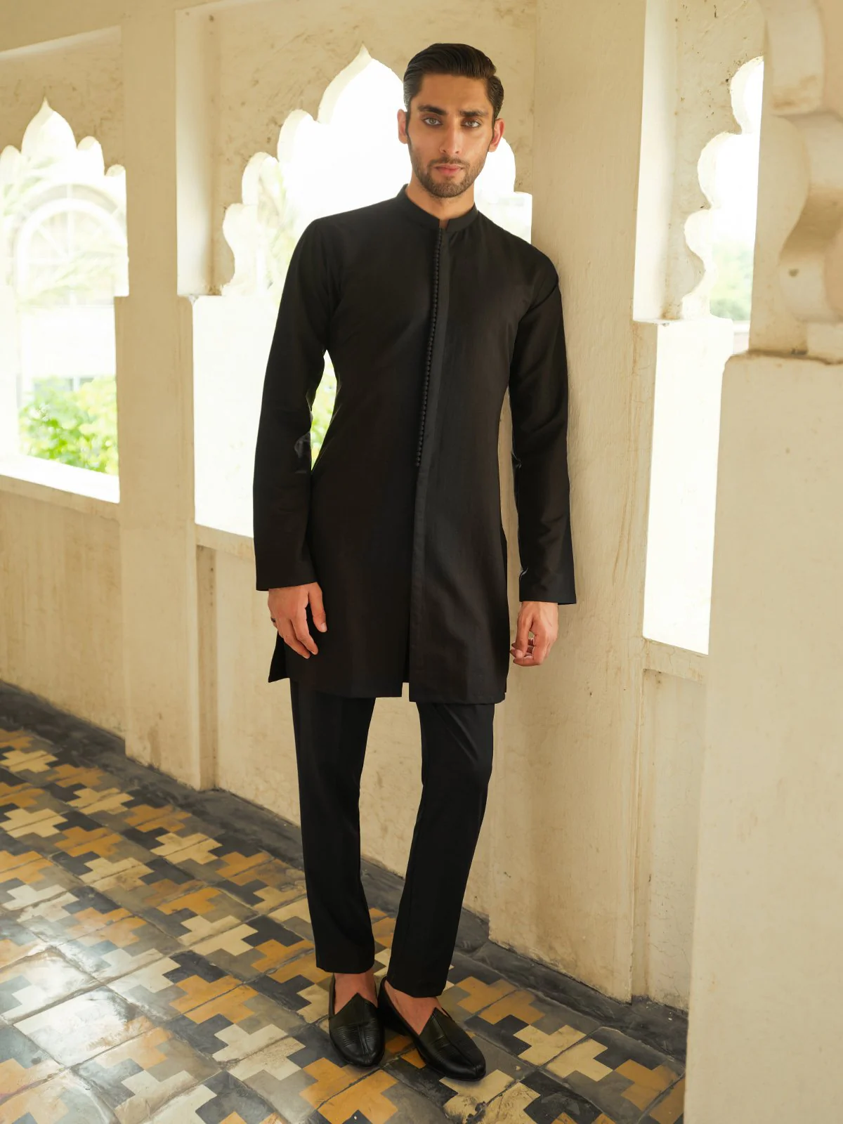 Men's Black Kurta Pajama - EMTSC23-107