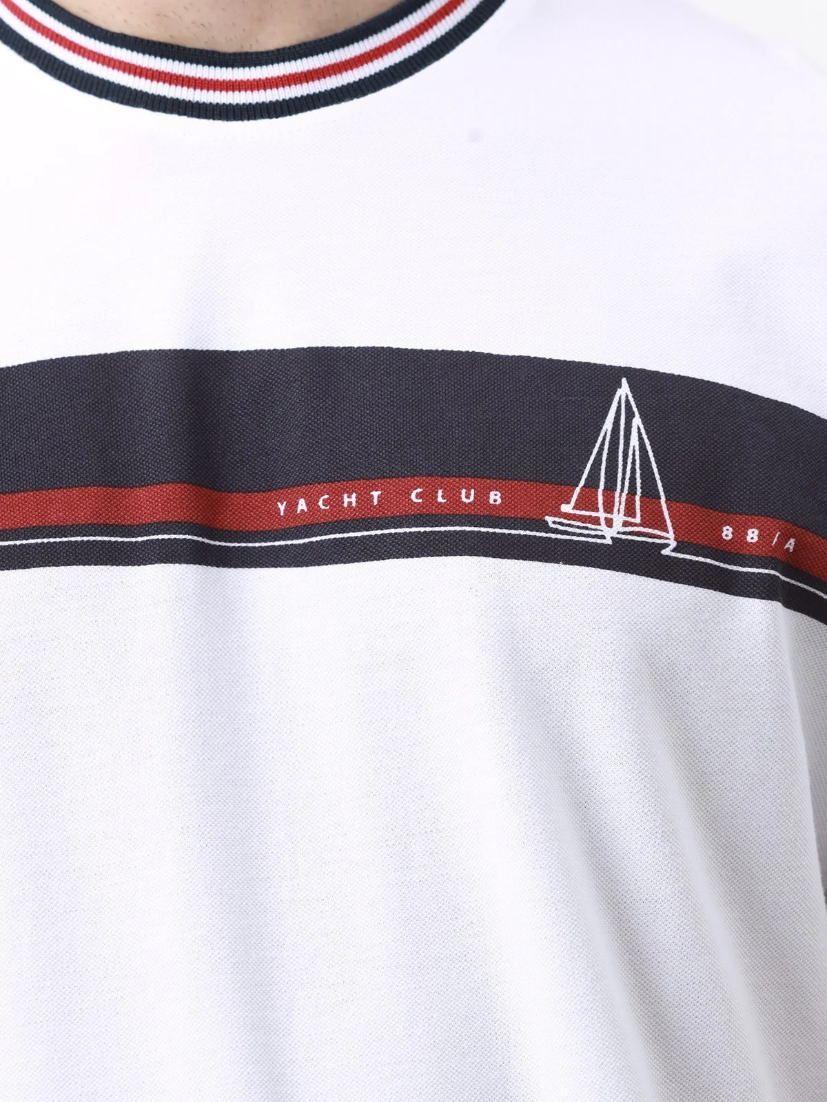 Men's White Graphic Tee - EMTGT23-013 - Image 2