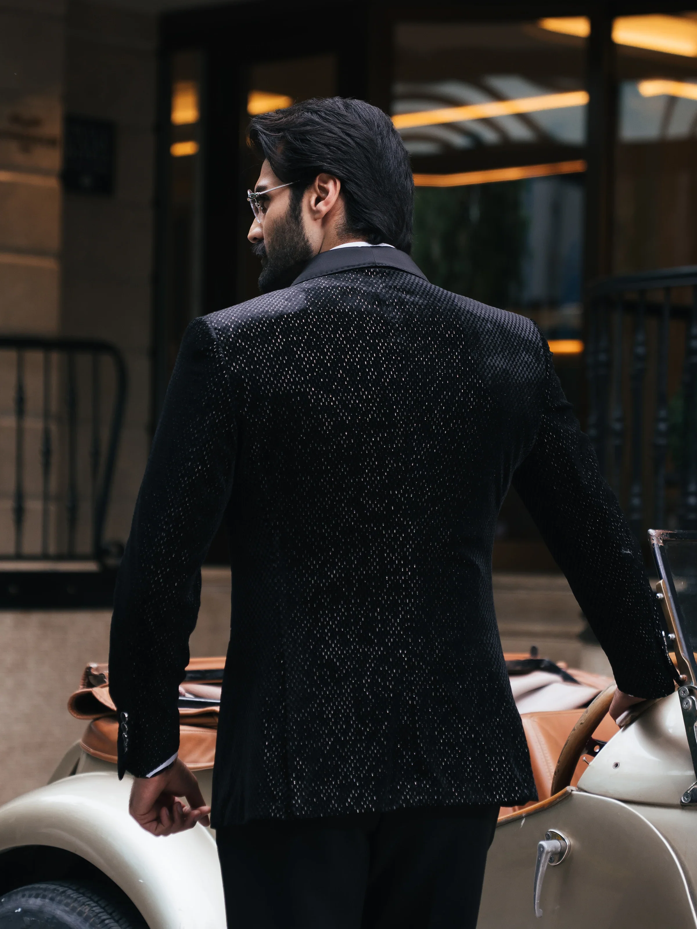 Rounded Shawl Collar Tuxedo Suit - ECMTCPT5-1015 - Image 6