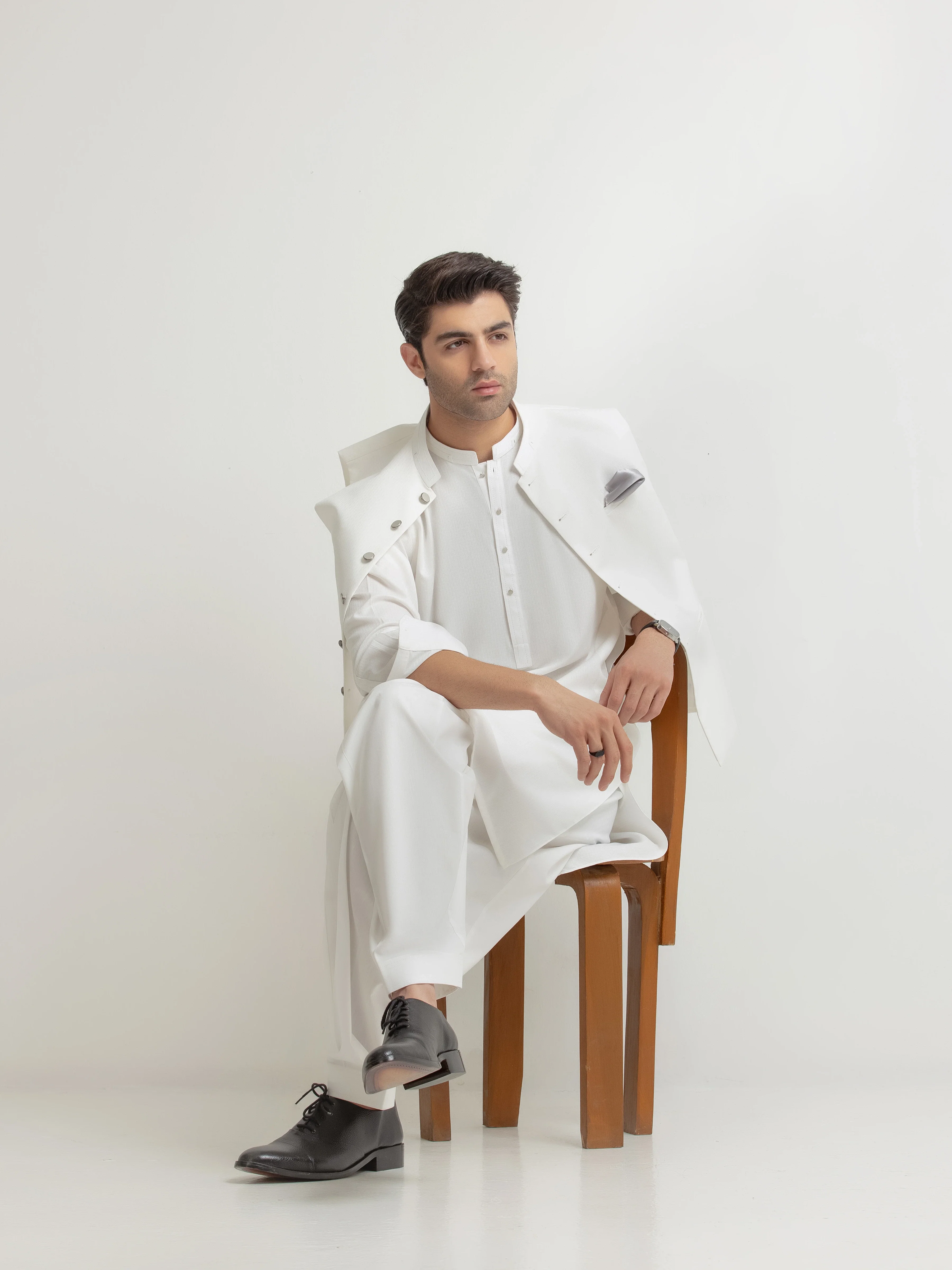 Men's Off White Waist Coat Suit - ECMTWCS6-037 - Image 3